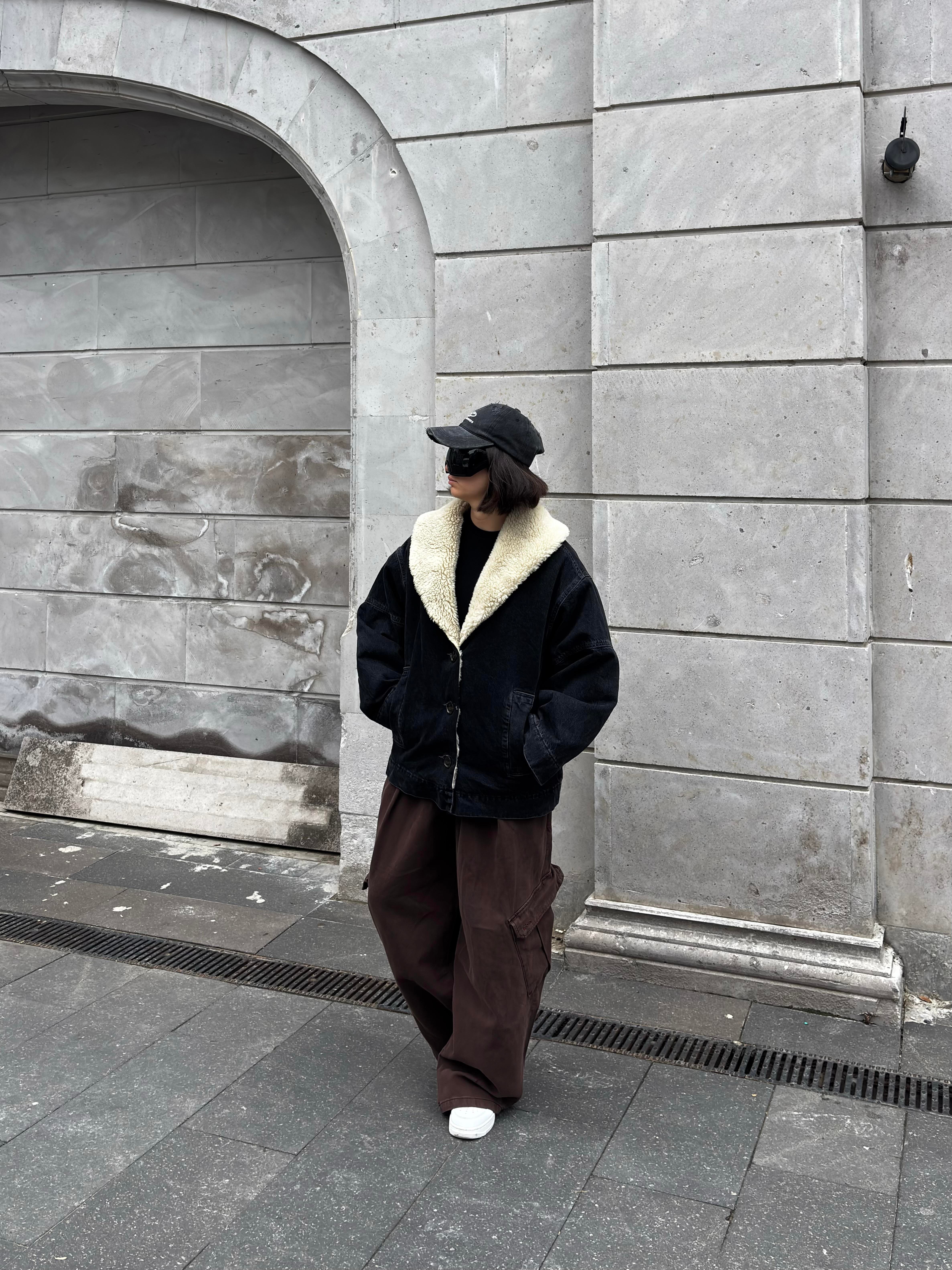 Antrasit Chuck On Borg Denim Jacket