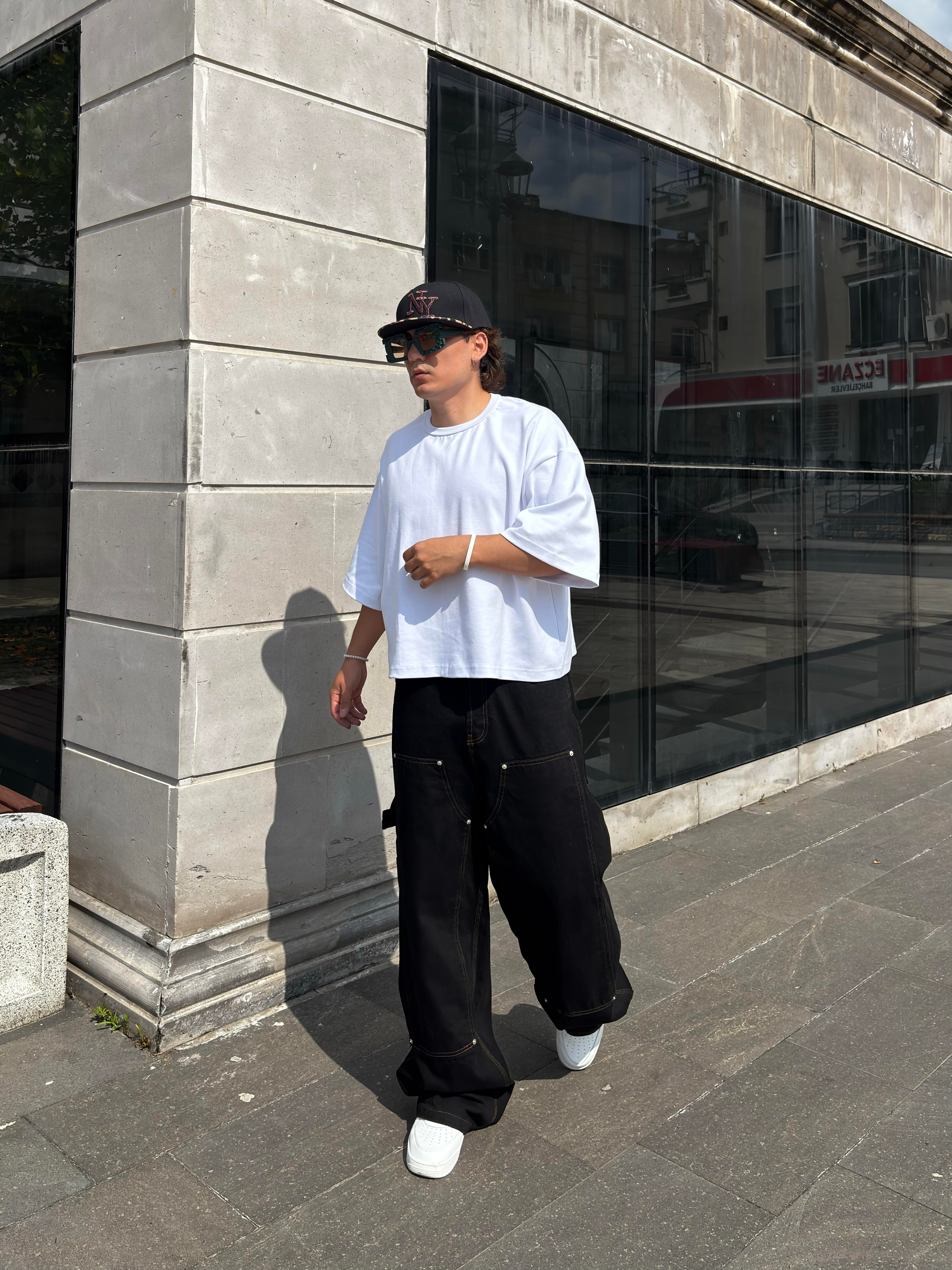 Black Carpenter Stitch Denim Jeans