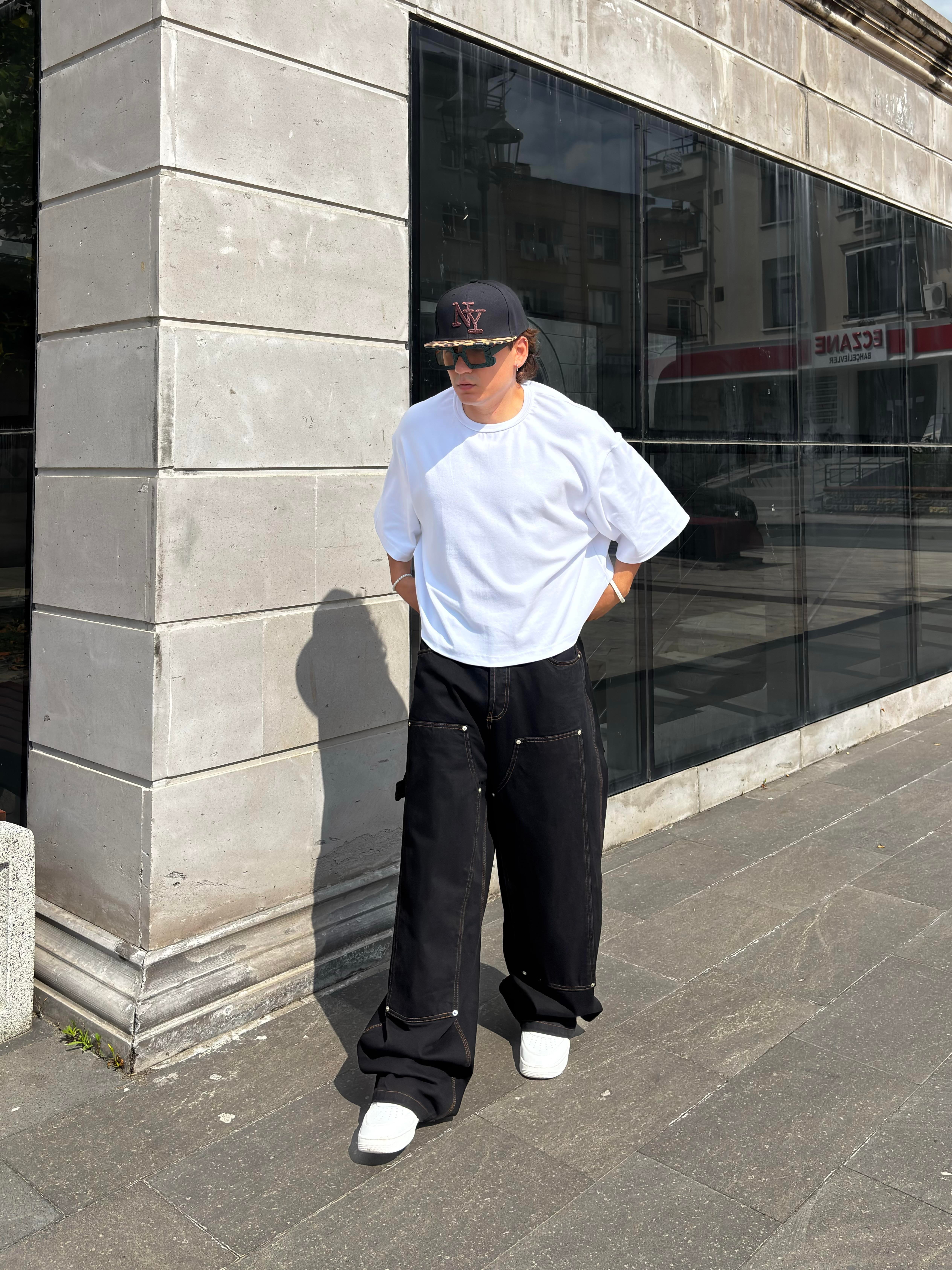 Black Carpenter Stitch Denim Jeans
