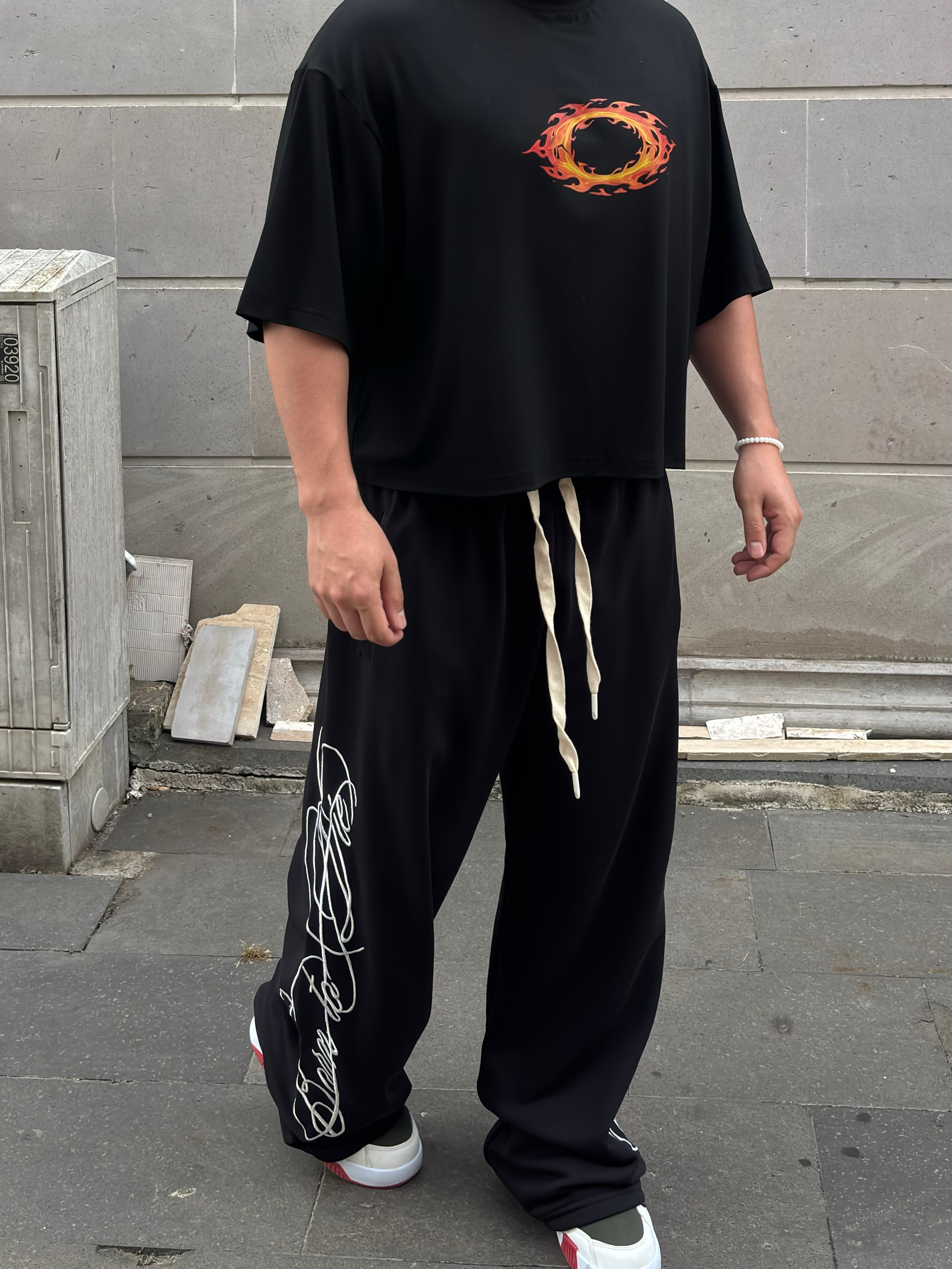Black Çift Bacak Born To Die Nakış İşlemeli Baggy Eşofman