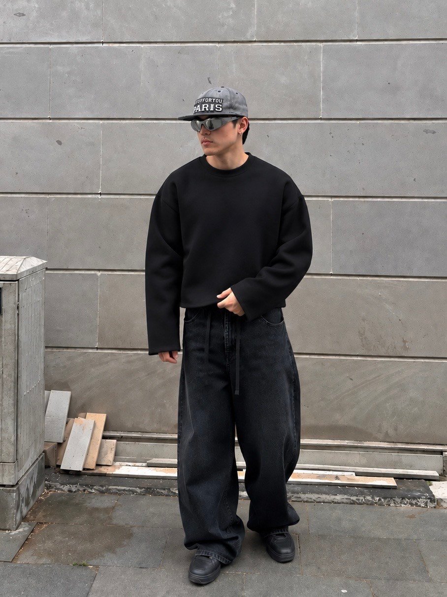 Black Core Heavy Oversized Boxy Sweat