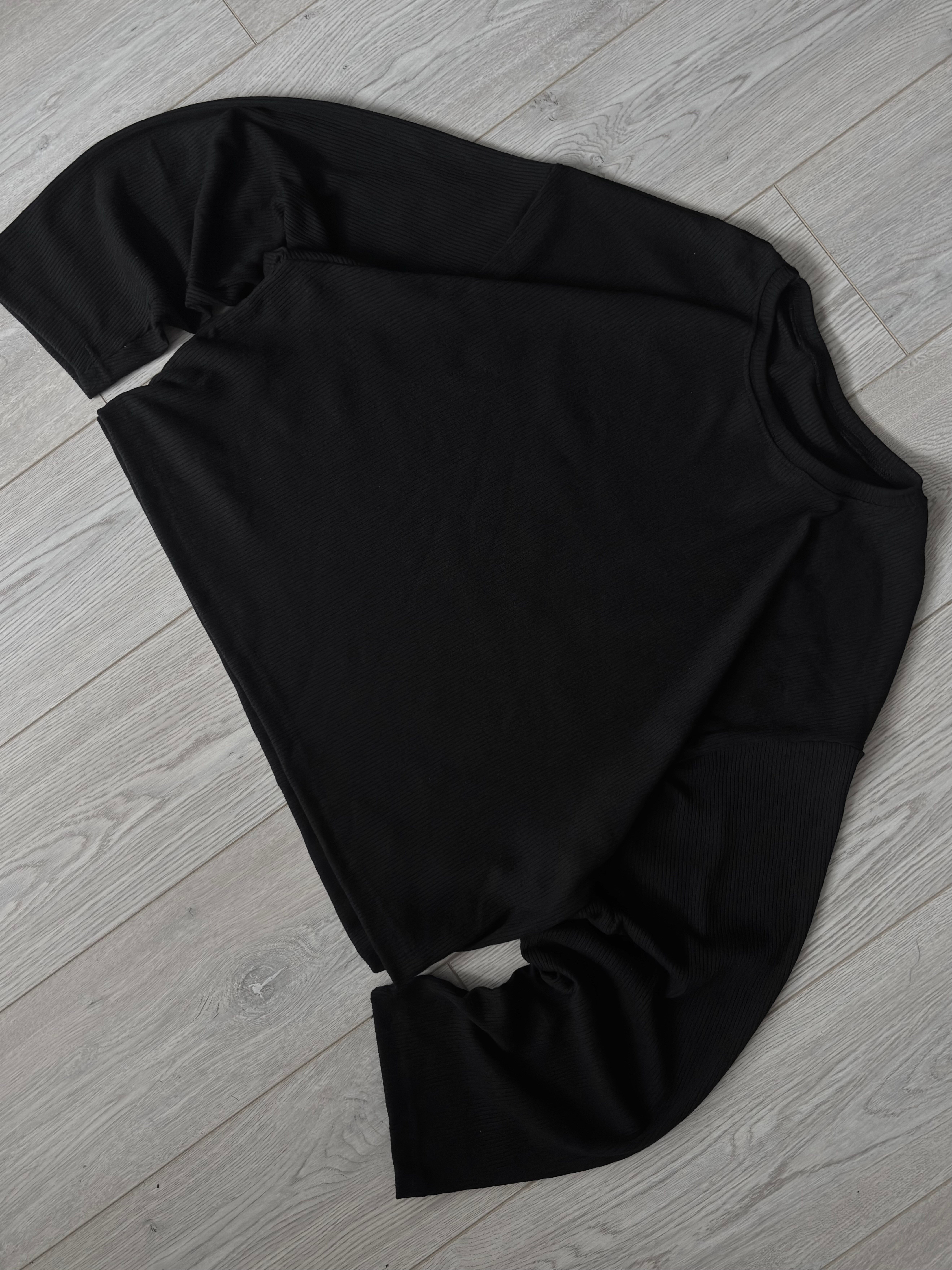 Black Core Ribbed Boxy Sweat