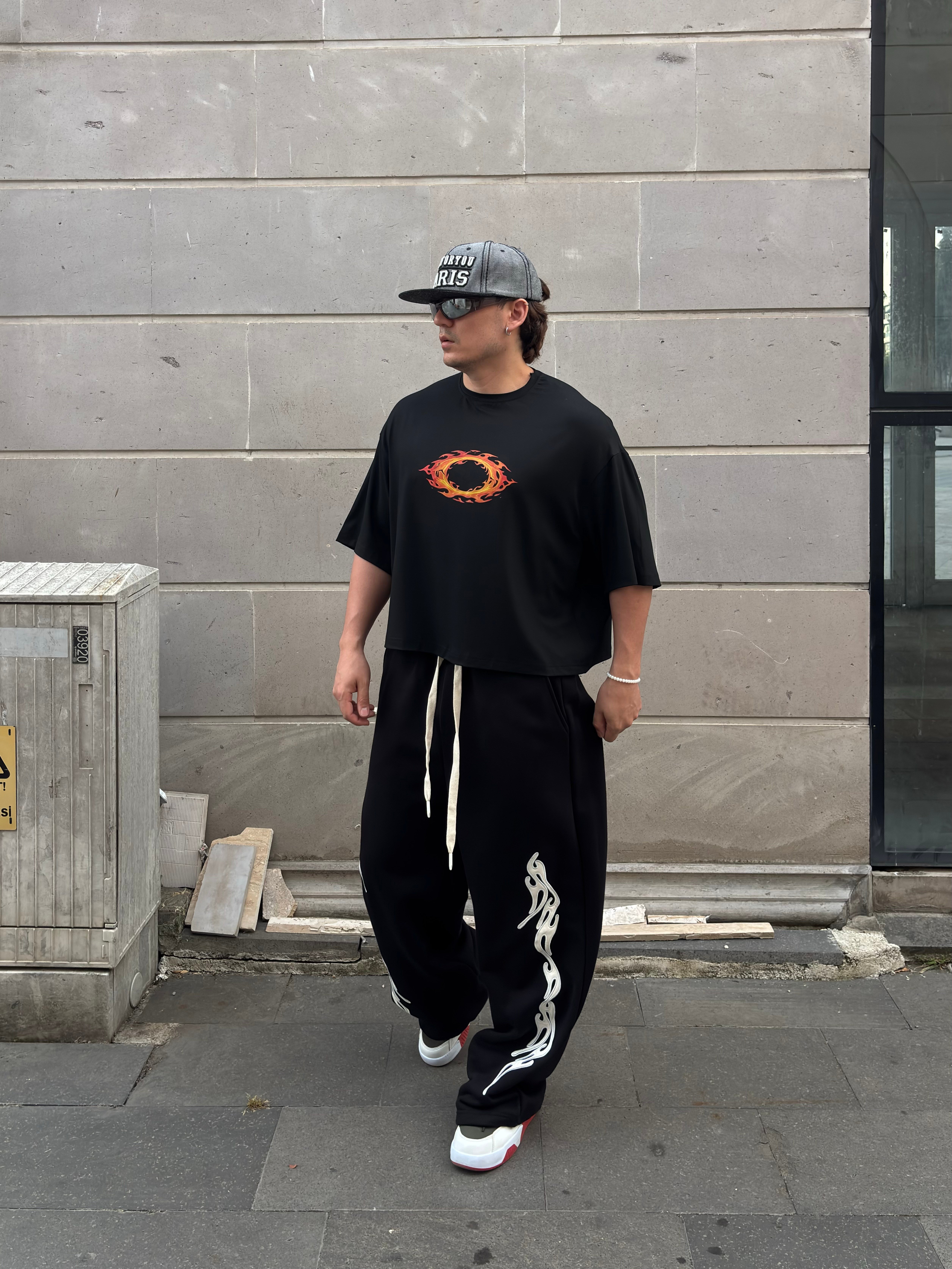 Black Neo Tribal Deri Detay Nakıış İşlemeli Baggy Eşofman