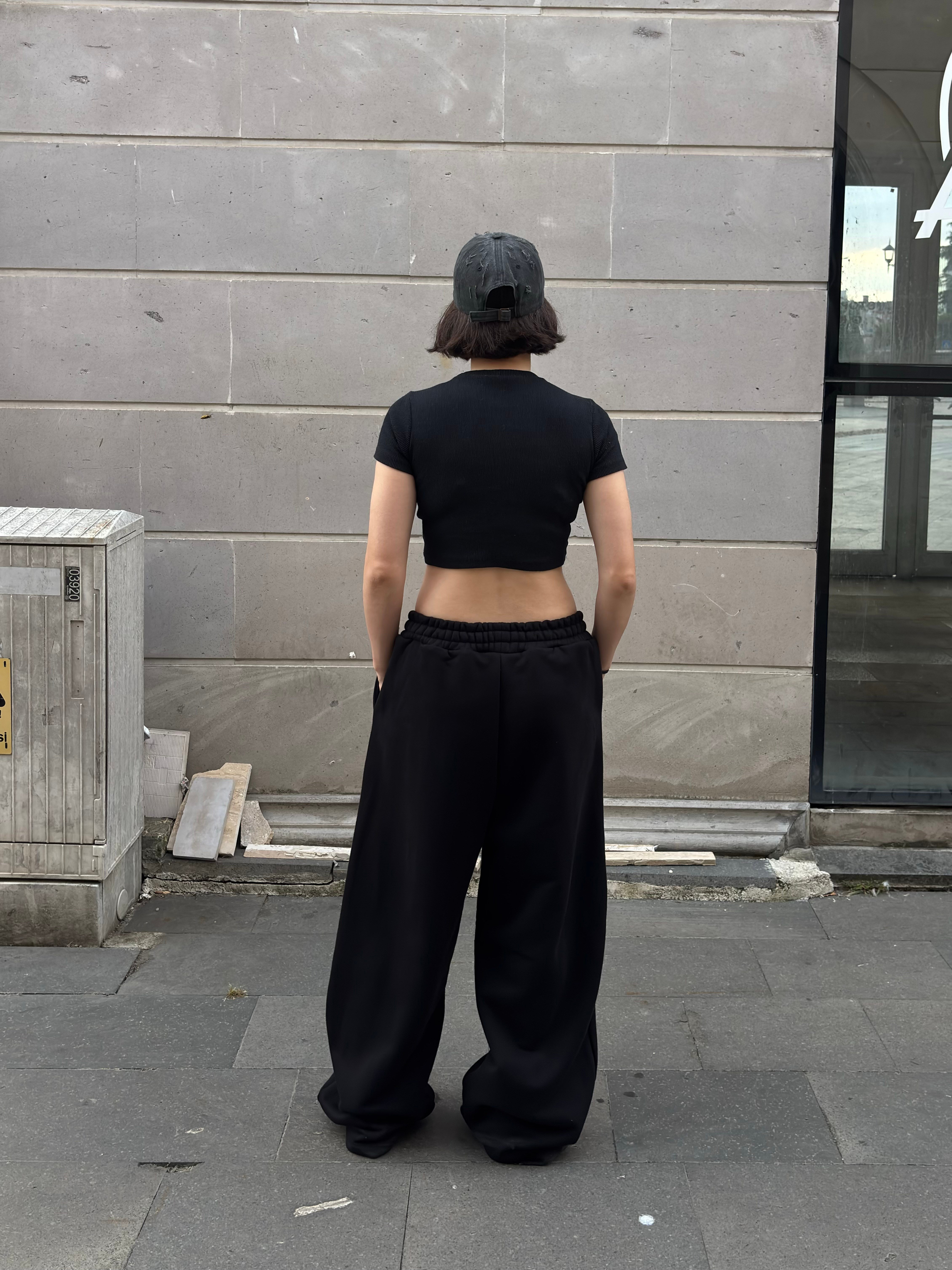 Black Neo Tribal Deri Detay Nakıış İşlemeli Baggy Eşofman