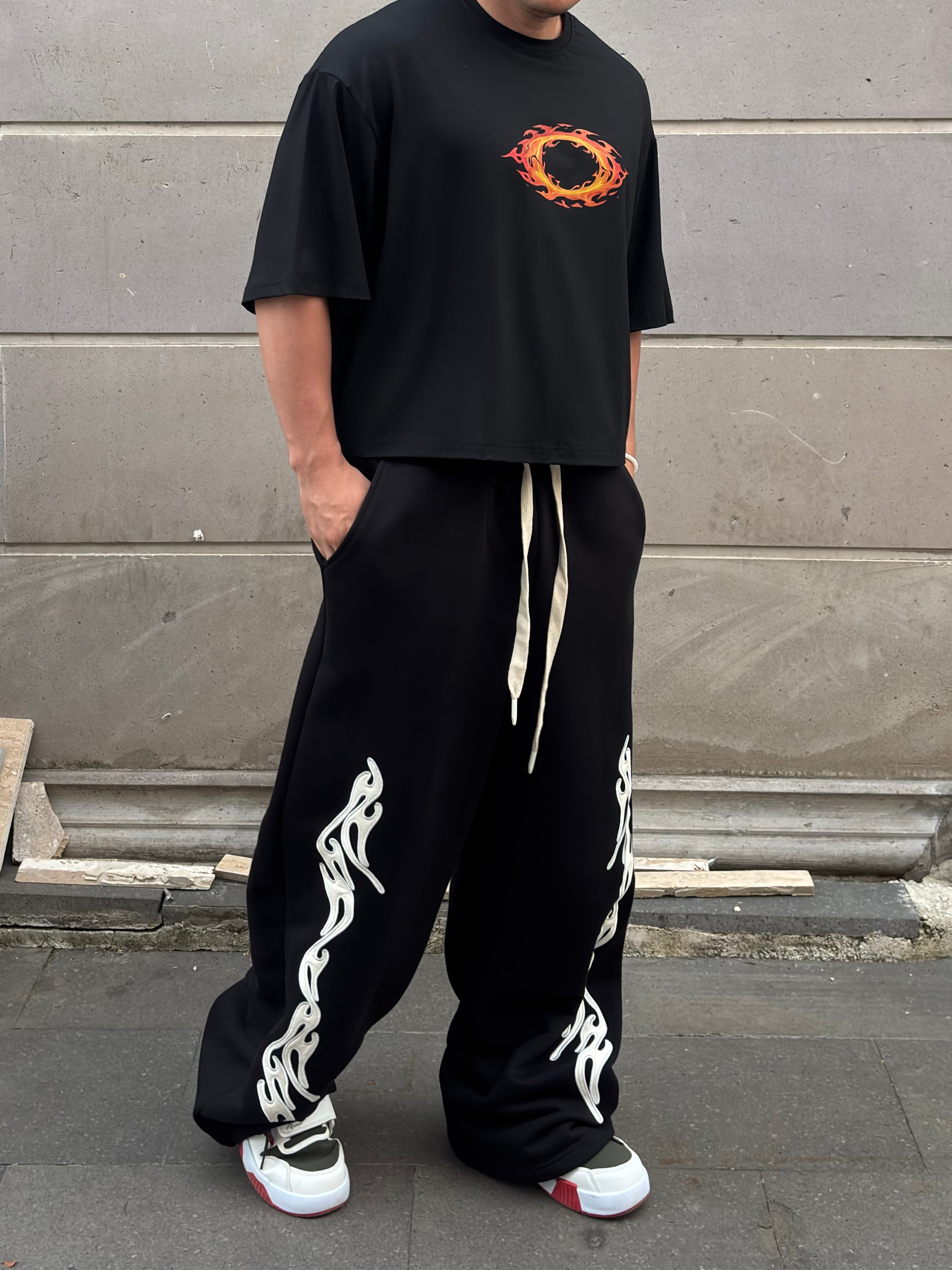 Black Neo Tribal Deri Detay Nakıış İşlemeli Baggy Eşofman