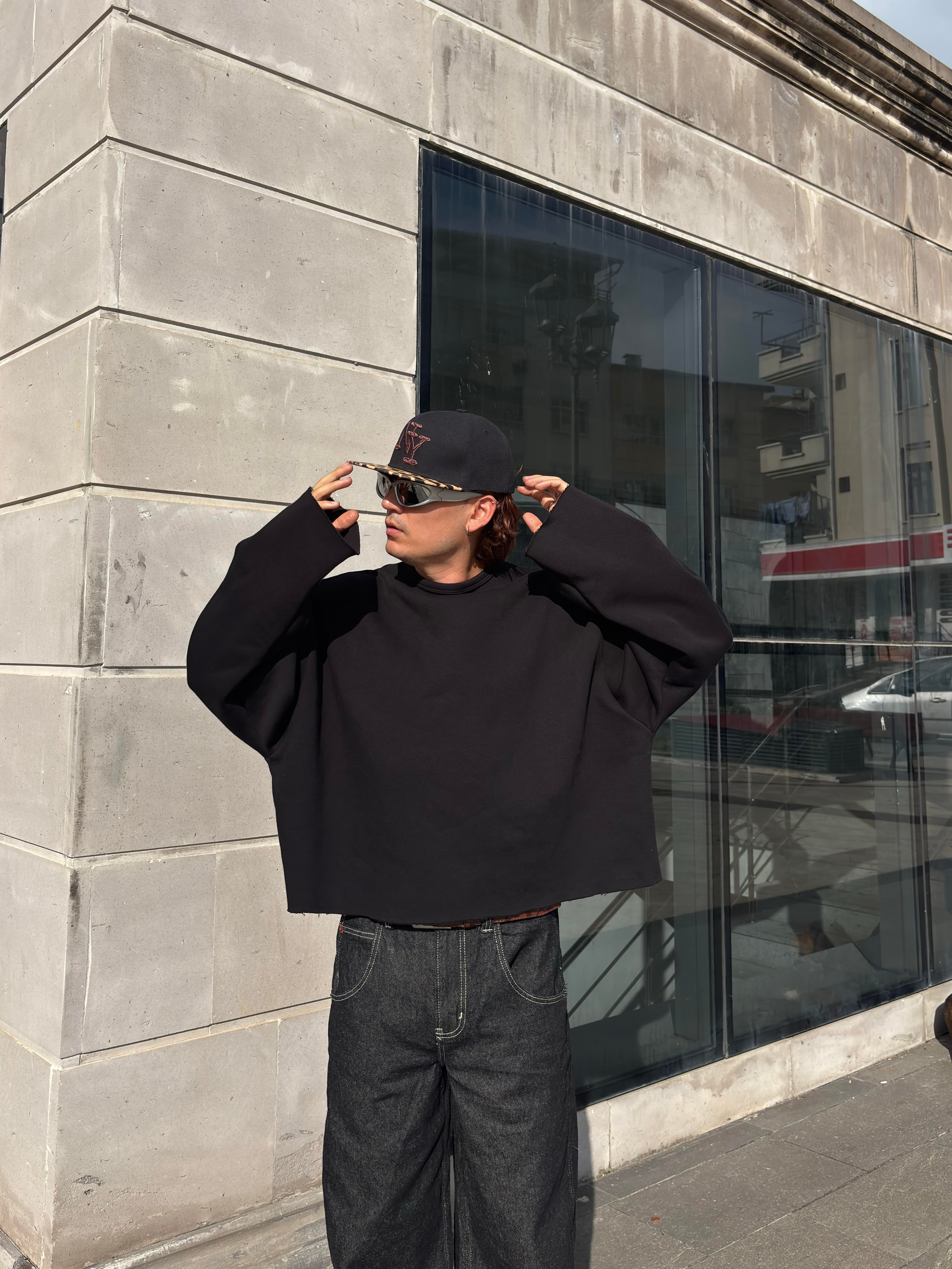 Black Oversized Boxy Fit Cut-Off Sweat