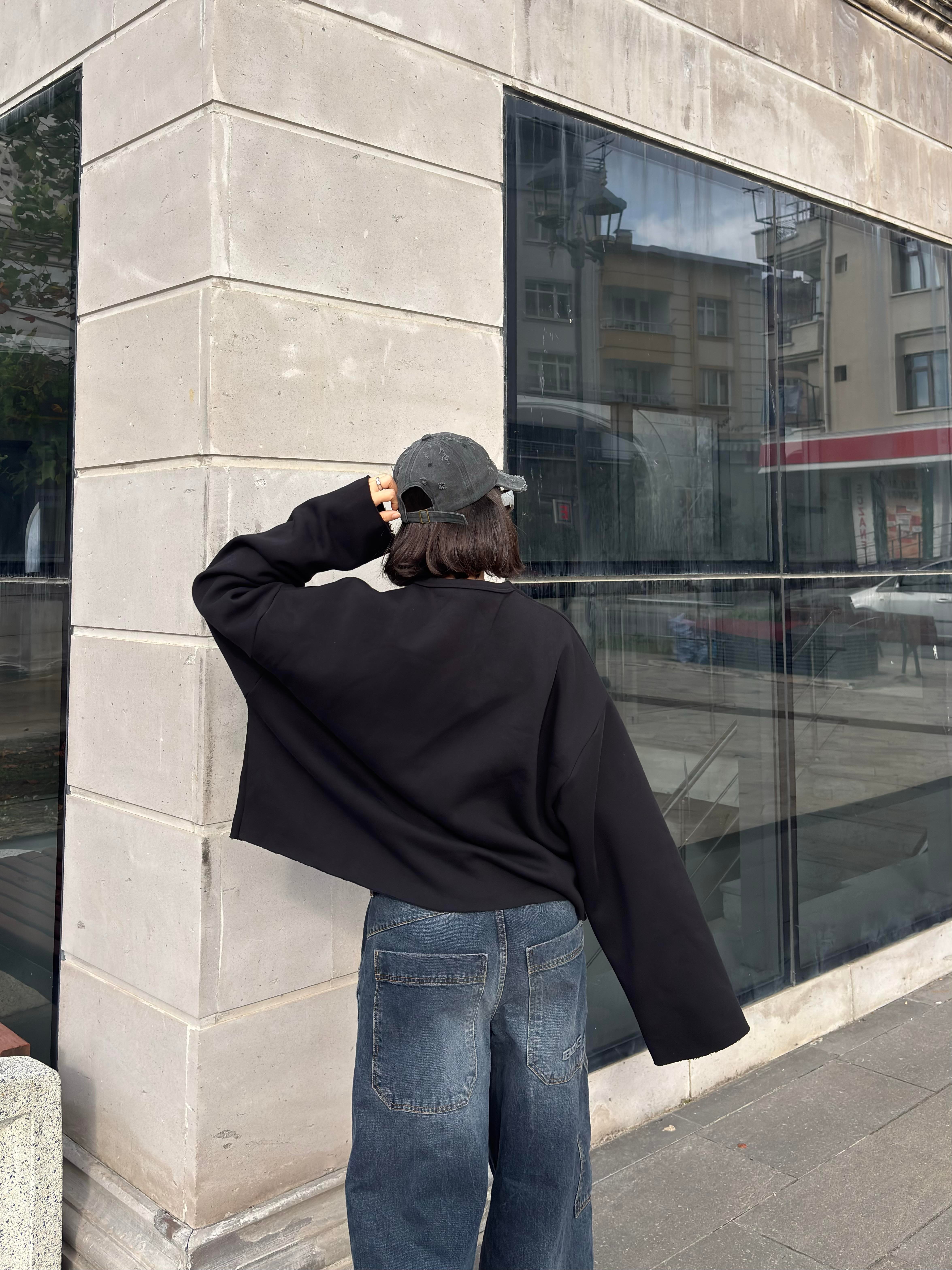 Black Oversized Boxy Fit Cut-Off Sweat