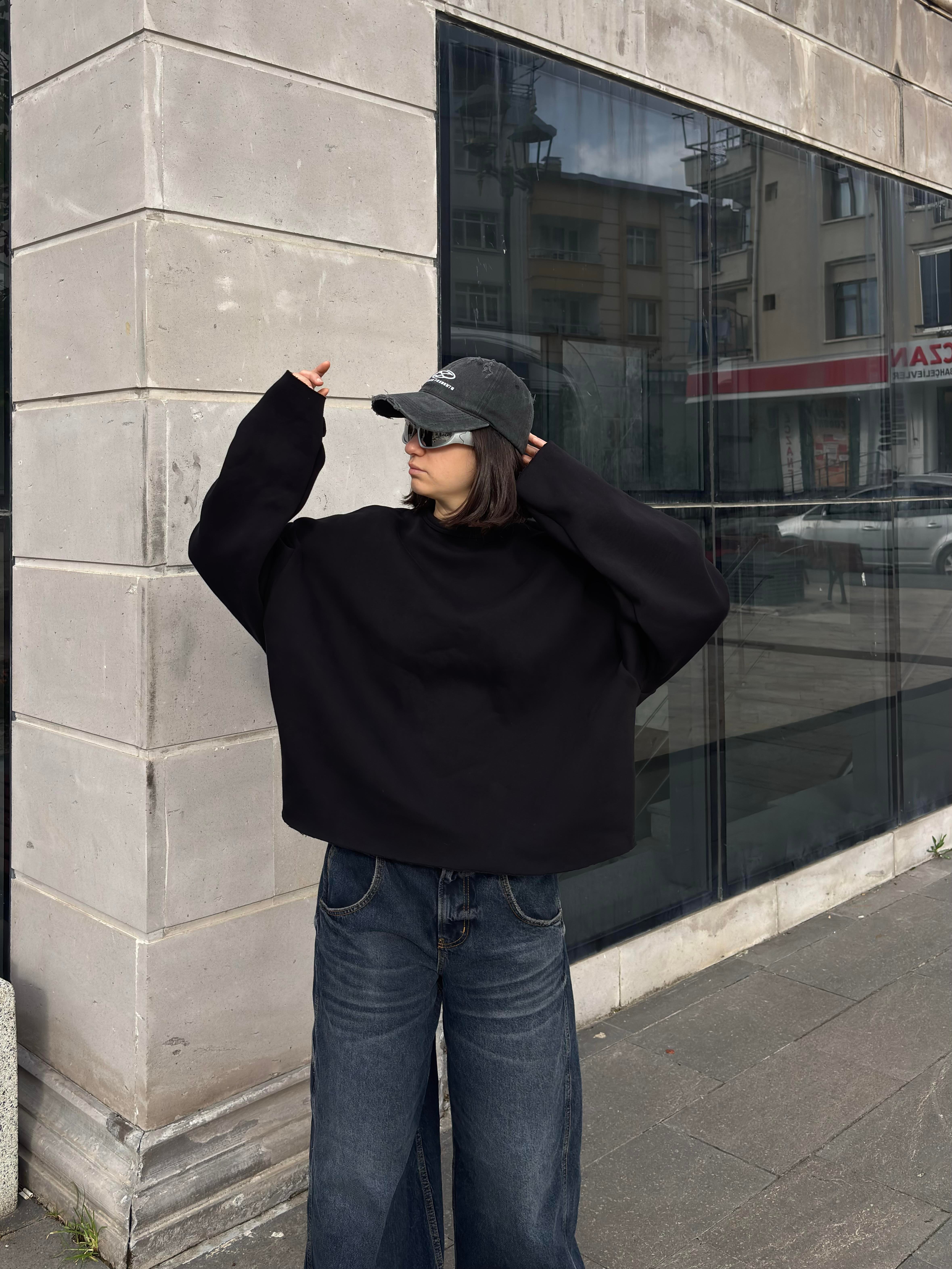 Black Oversized Boxy Fit Cut-Off Sweat