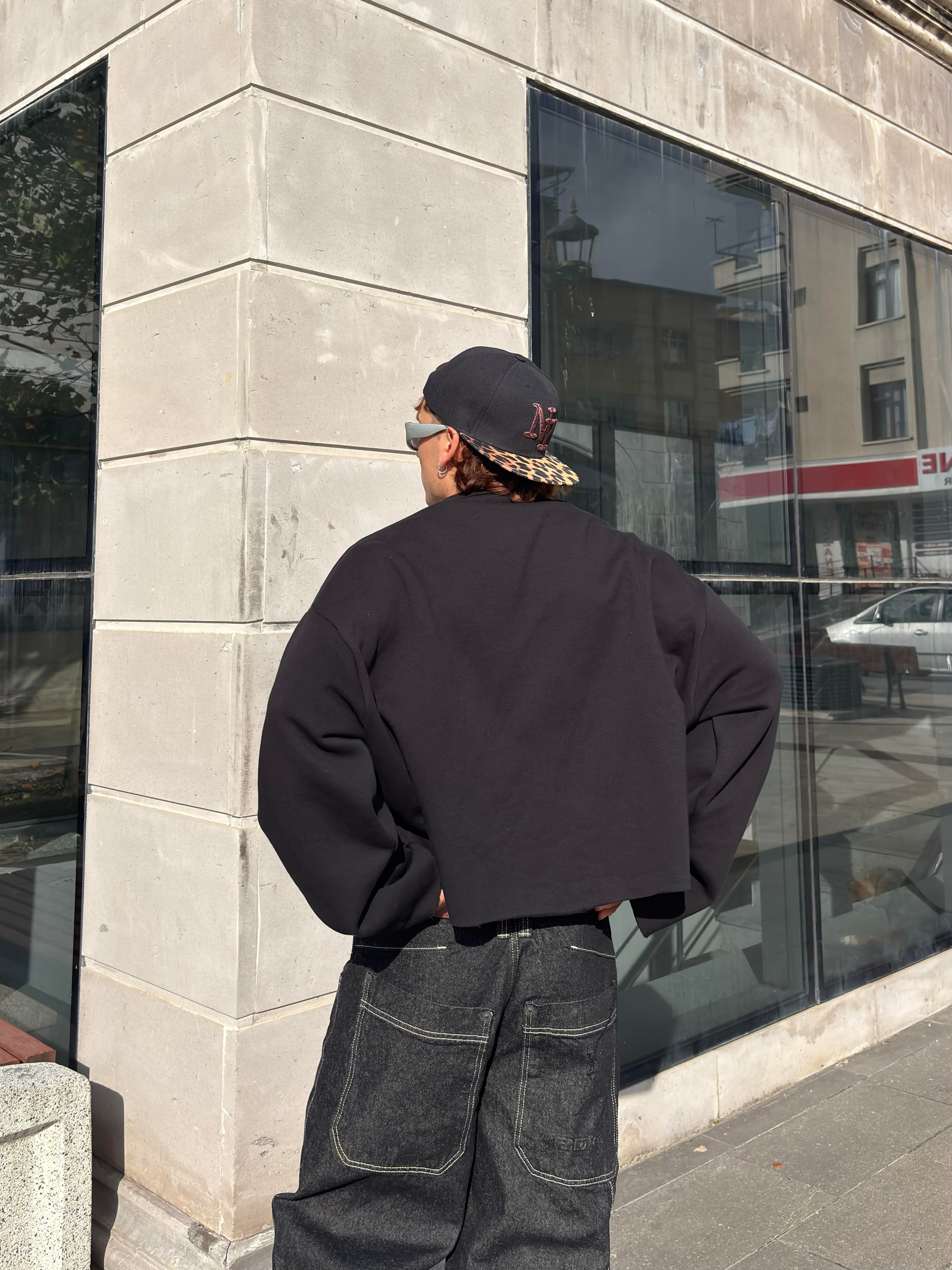 Black Oversized Boxy Fit Cut-Off Sweat