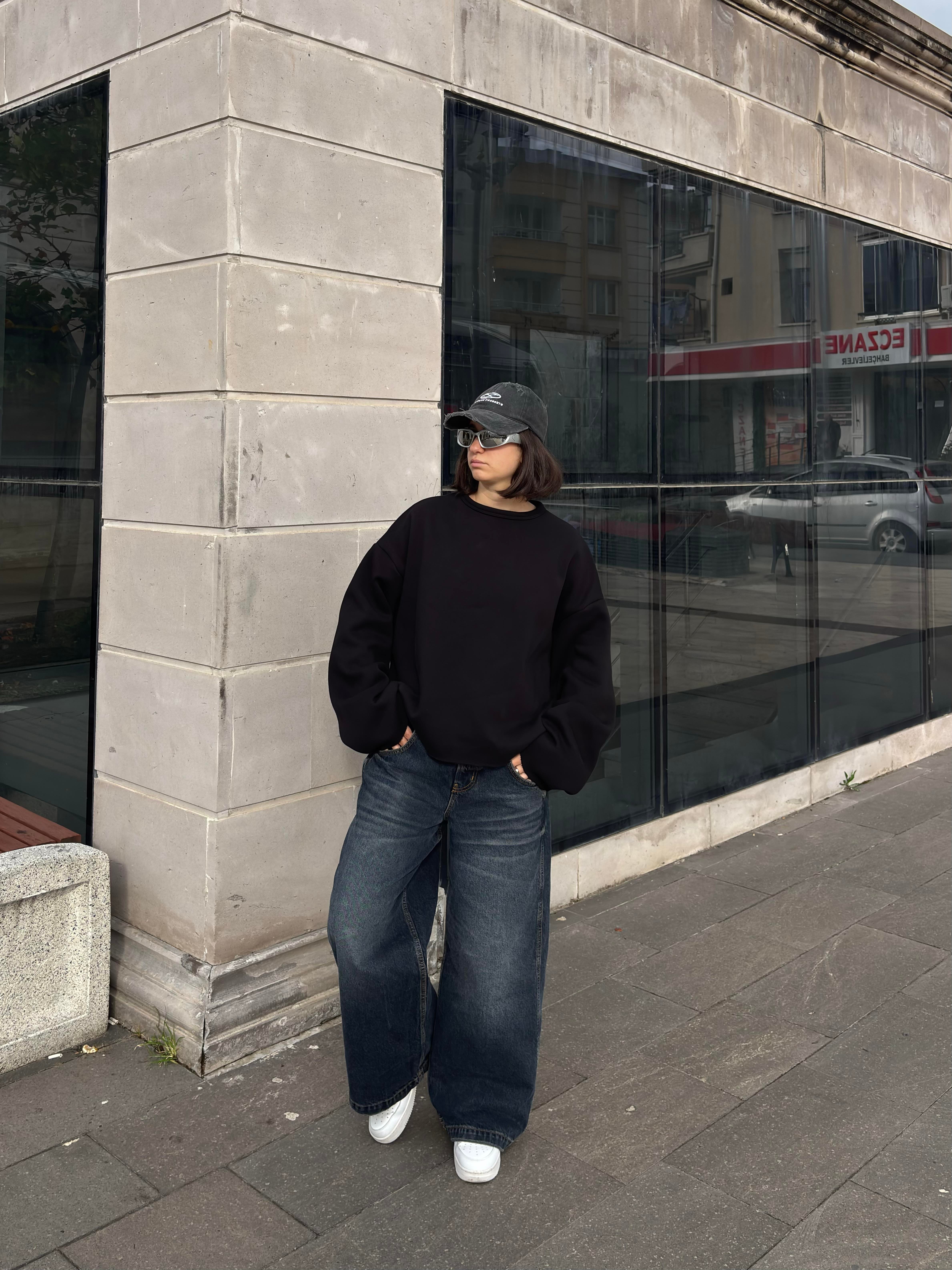 Black Oversized Boxy Fit Cut-Off Sweat