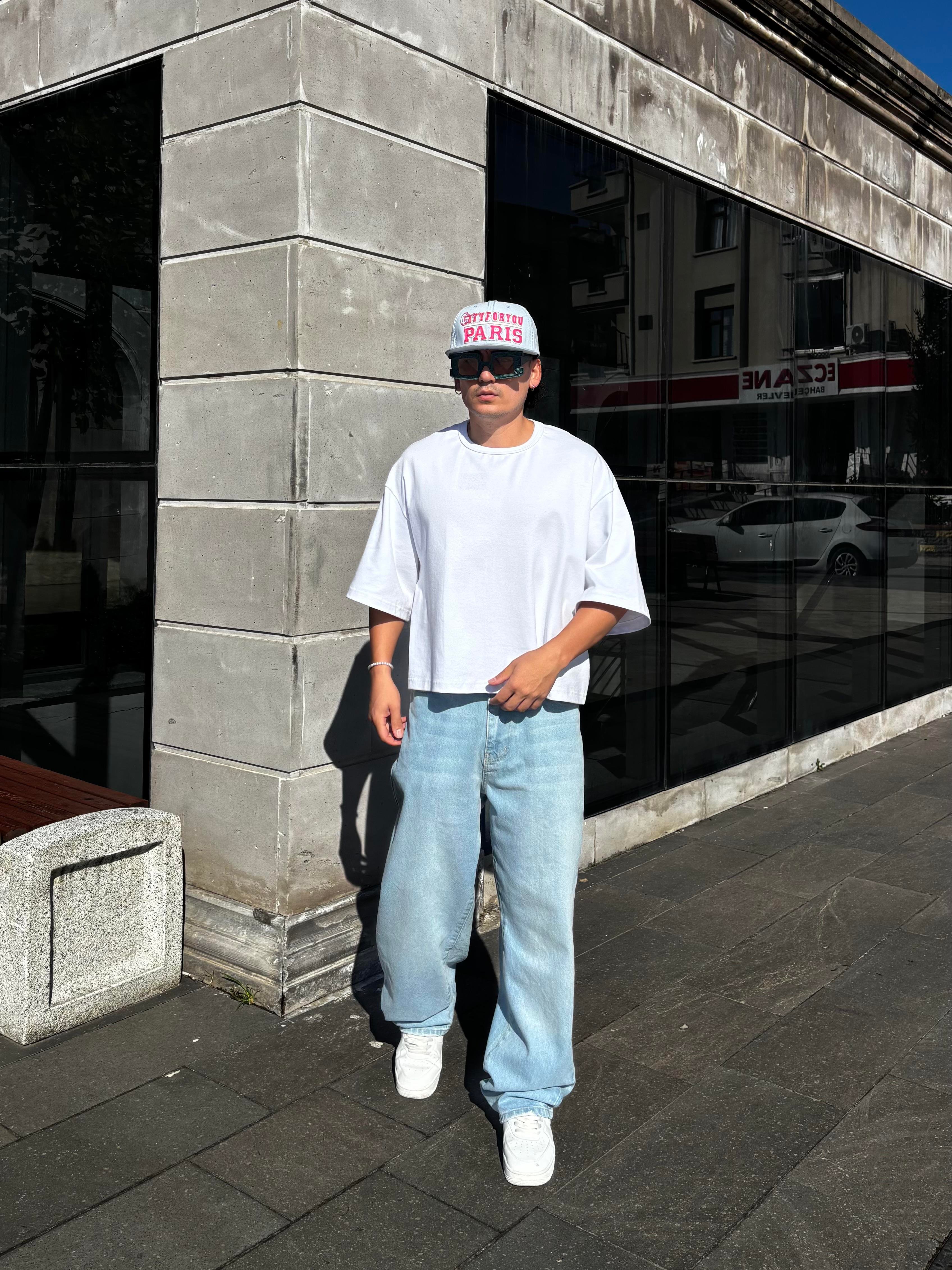 Blue Bleach Denim Baggy Jean
