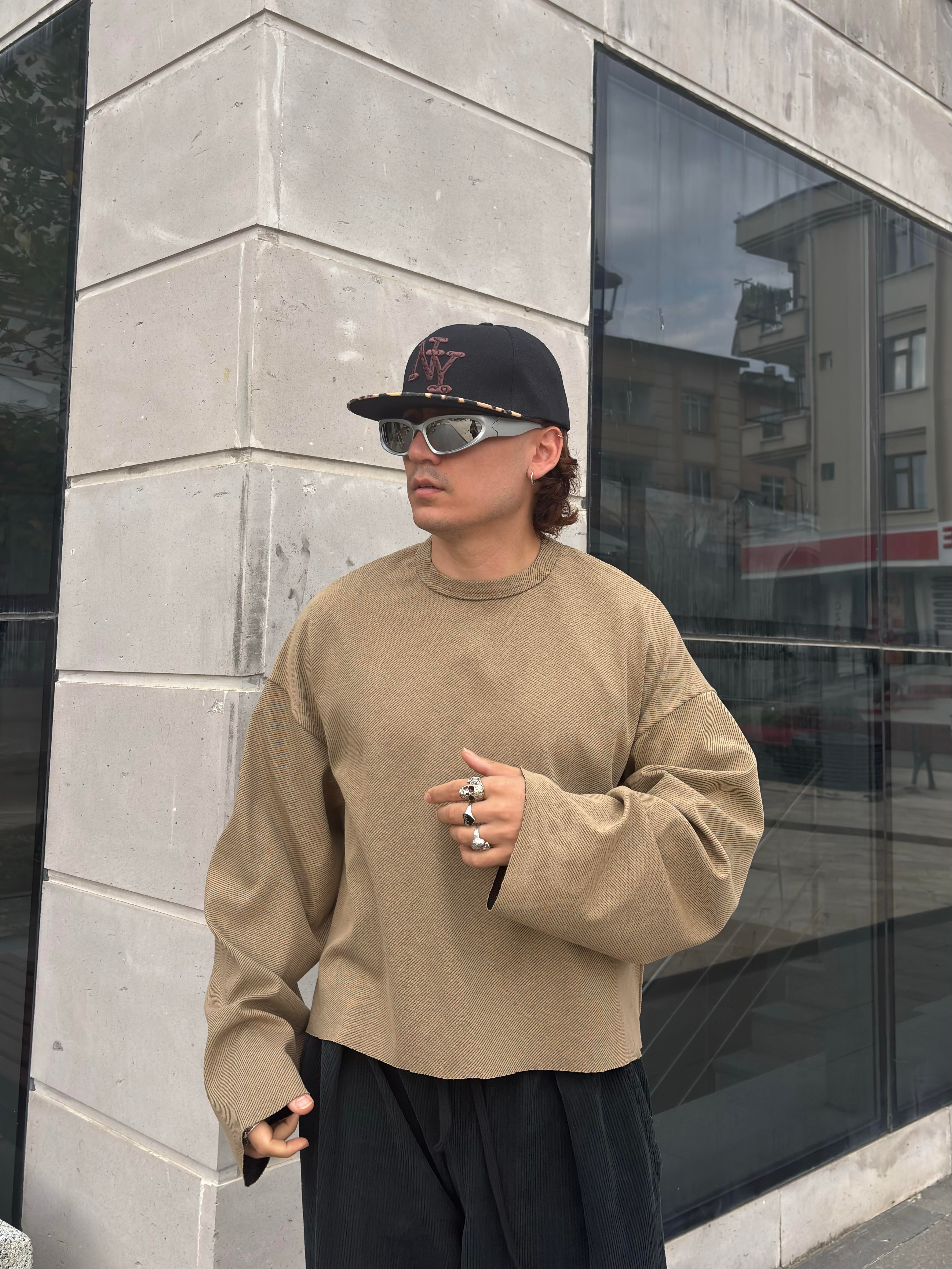 Brown Tone Boxy Fit Cut-Off Sweatshirt