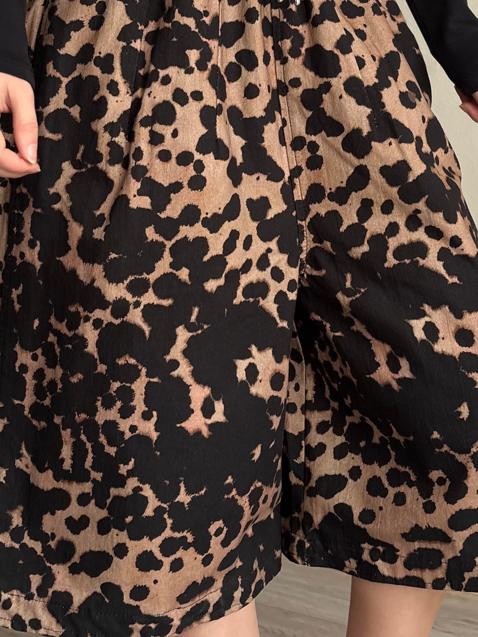 Brunt Beige-Black Stopped Jorts