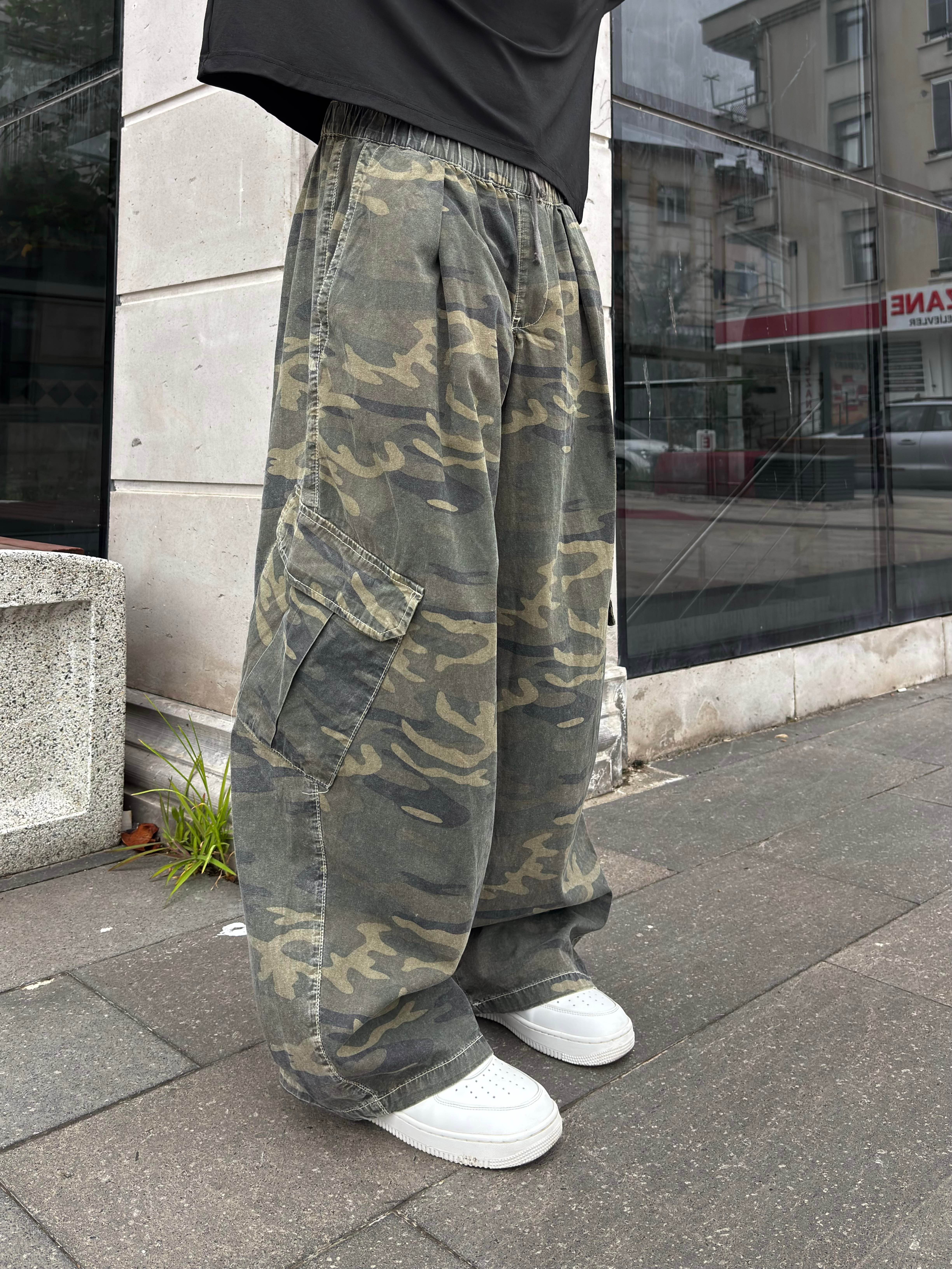 Camo Bobbi Pull-On Baggy Pant