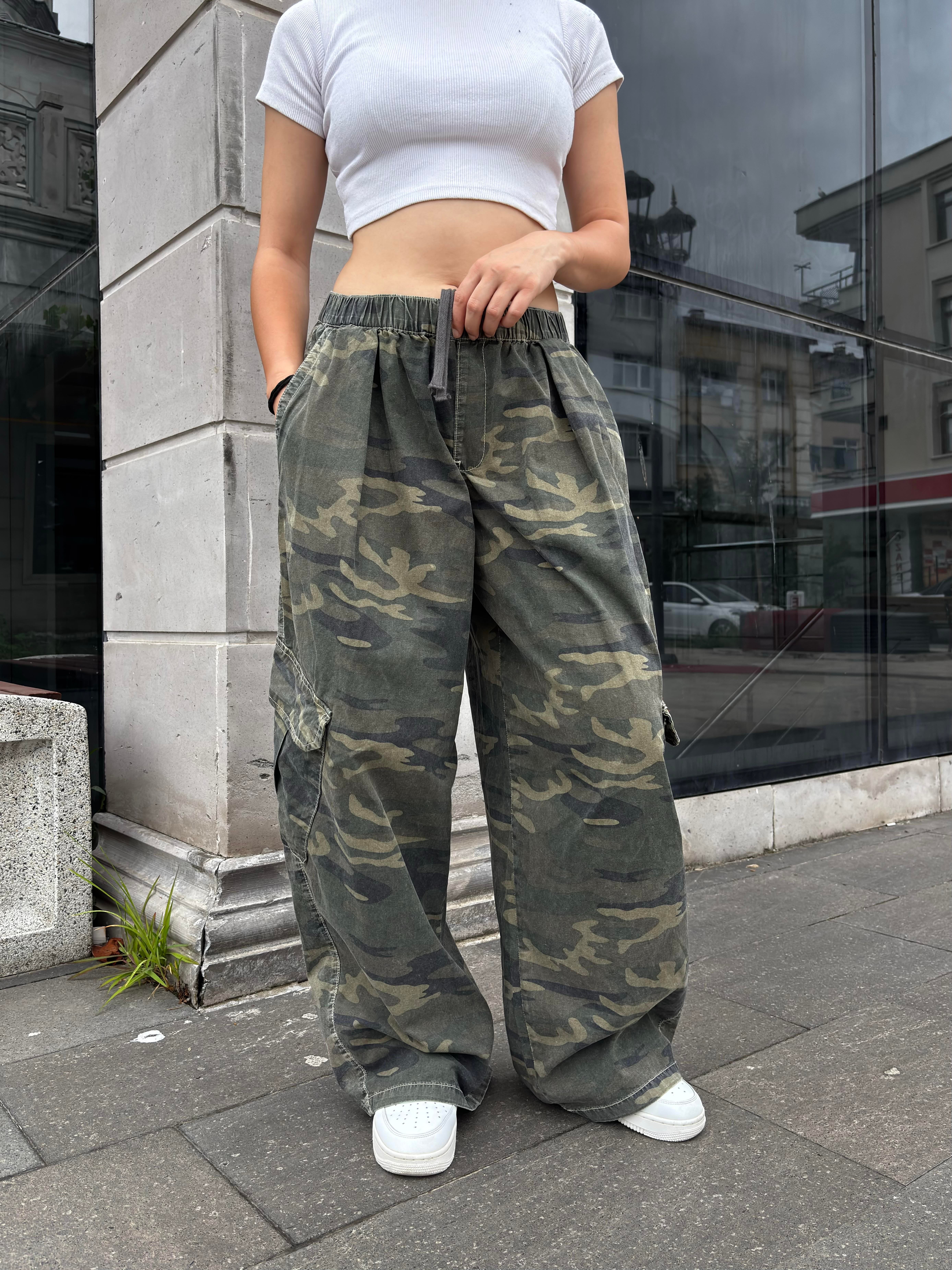 Camo Bobbi Pull-On Baggy Pant