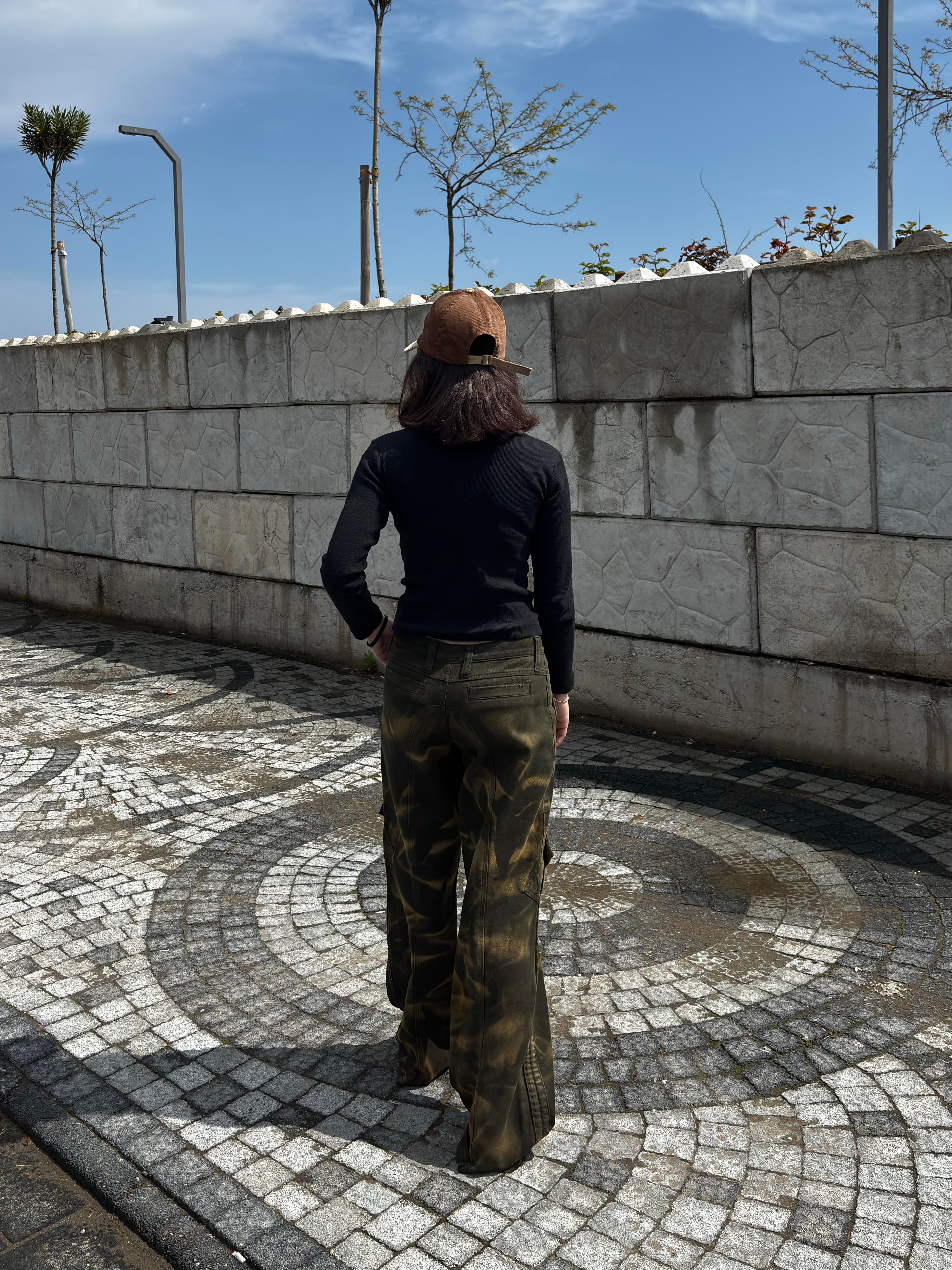 Camo Summit Low - Rise Pants