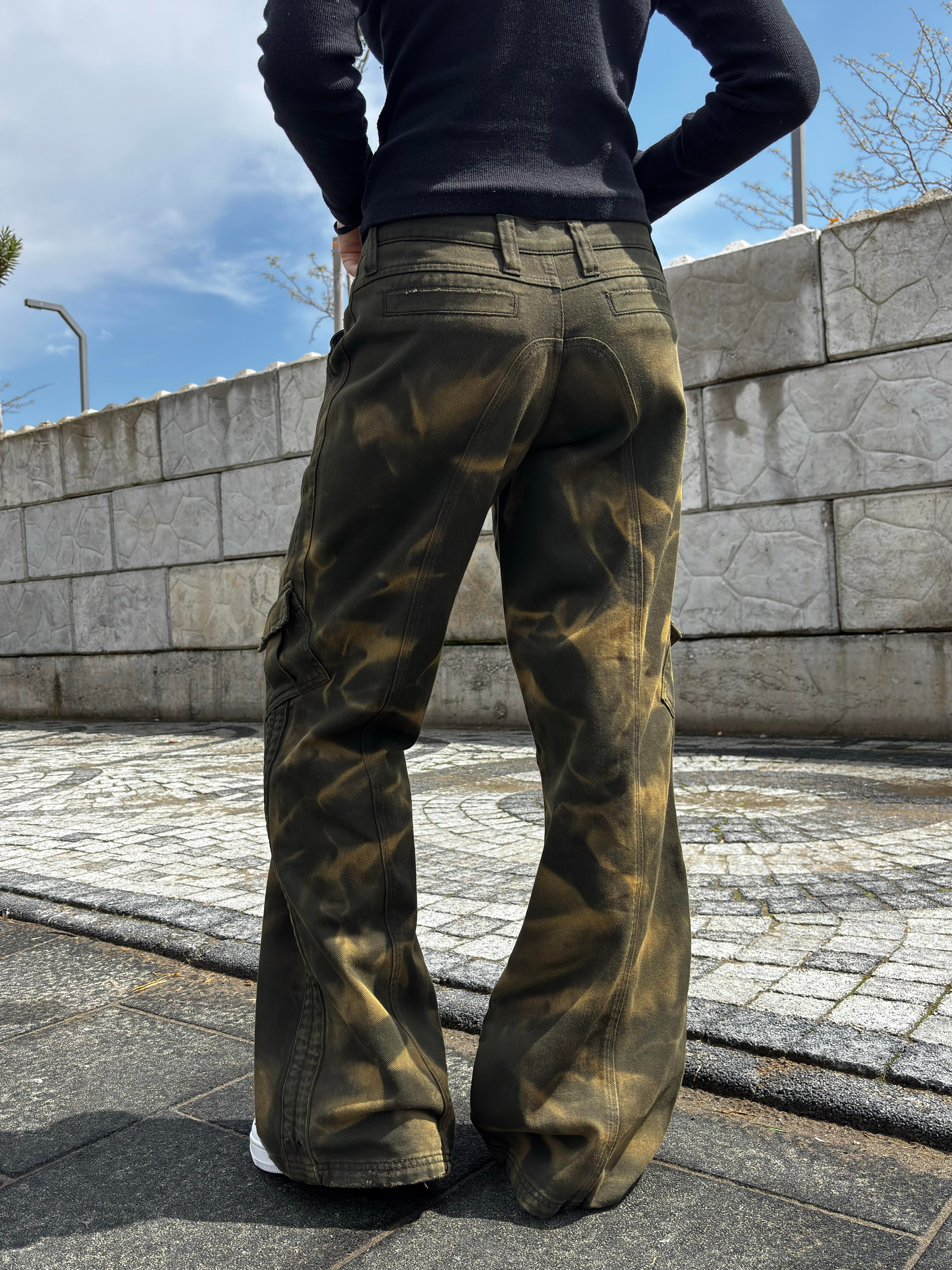Camo Summit Low - Rise Pants