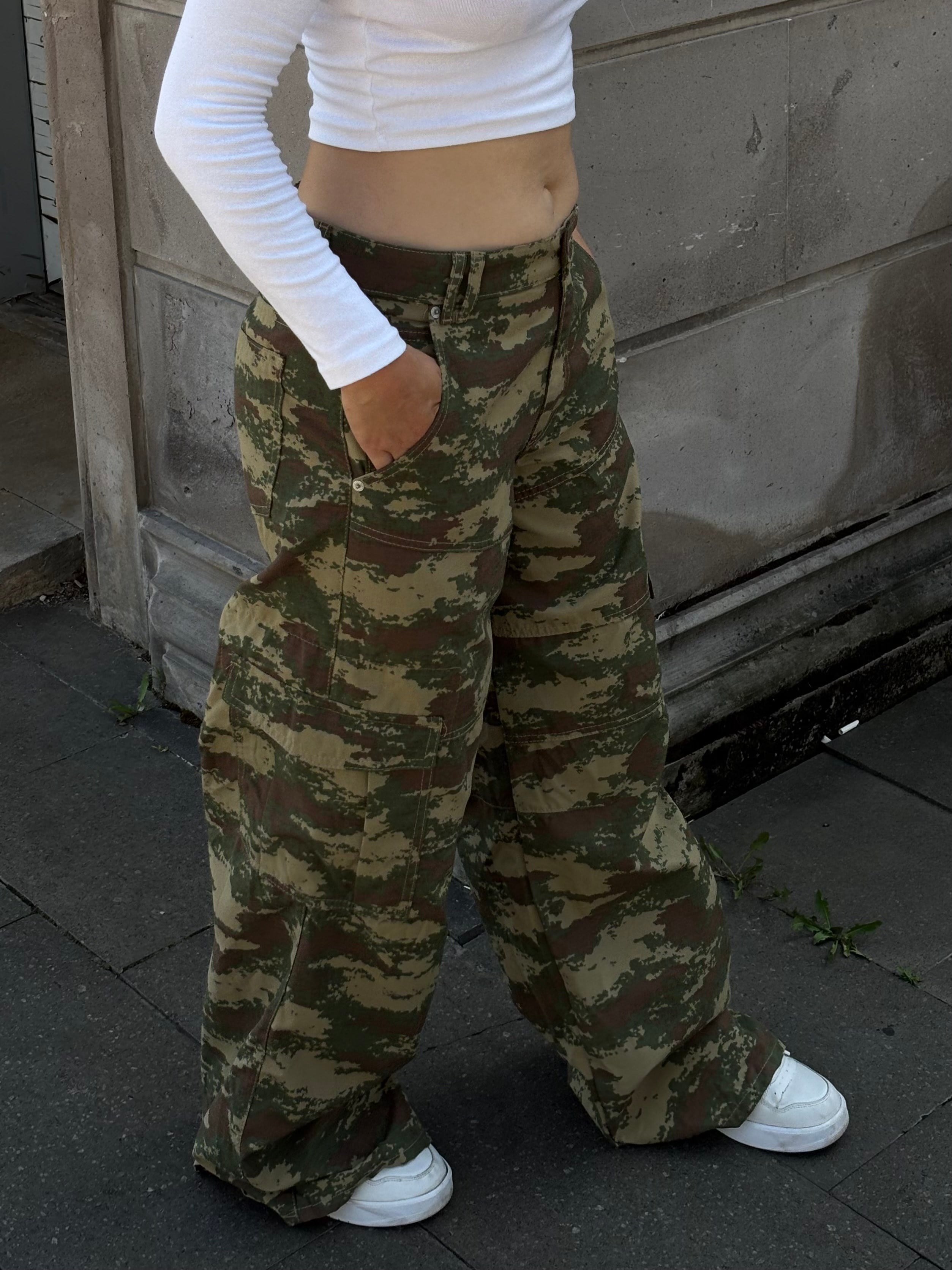 Camouflage Army Stance Baggy Cargo Pants