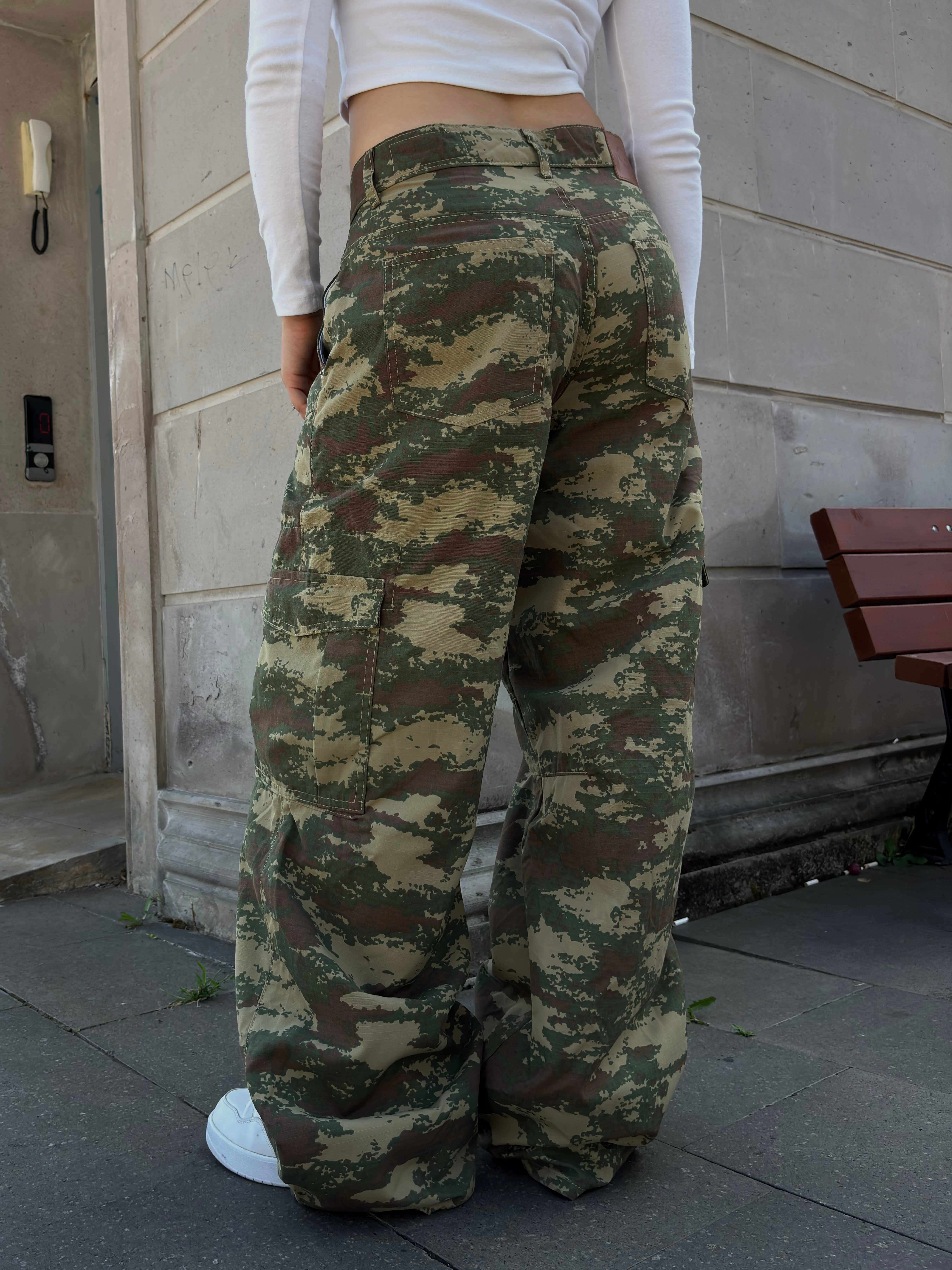 Camouflage Army Stance Baggy Cargo Pants