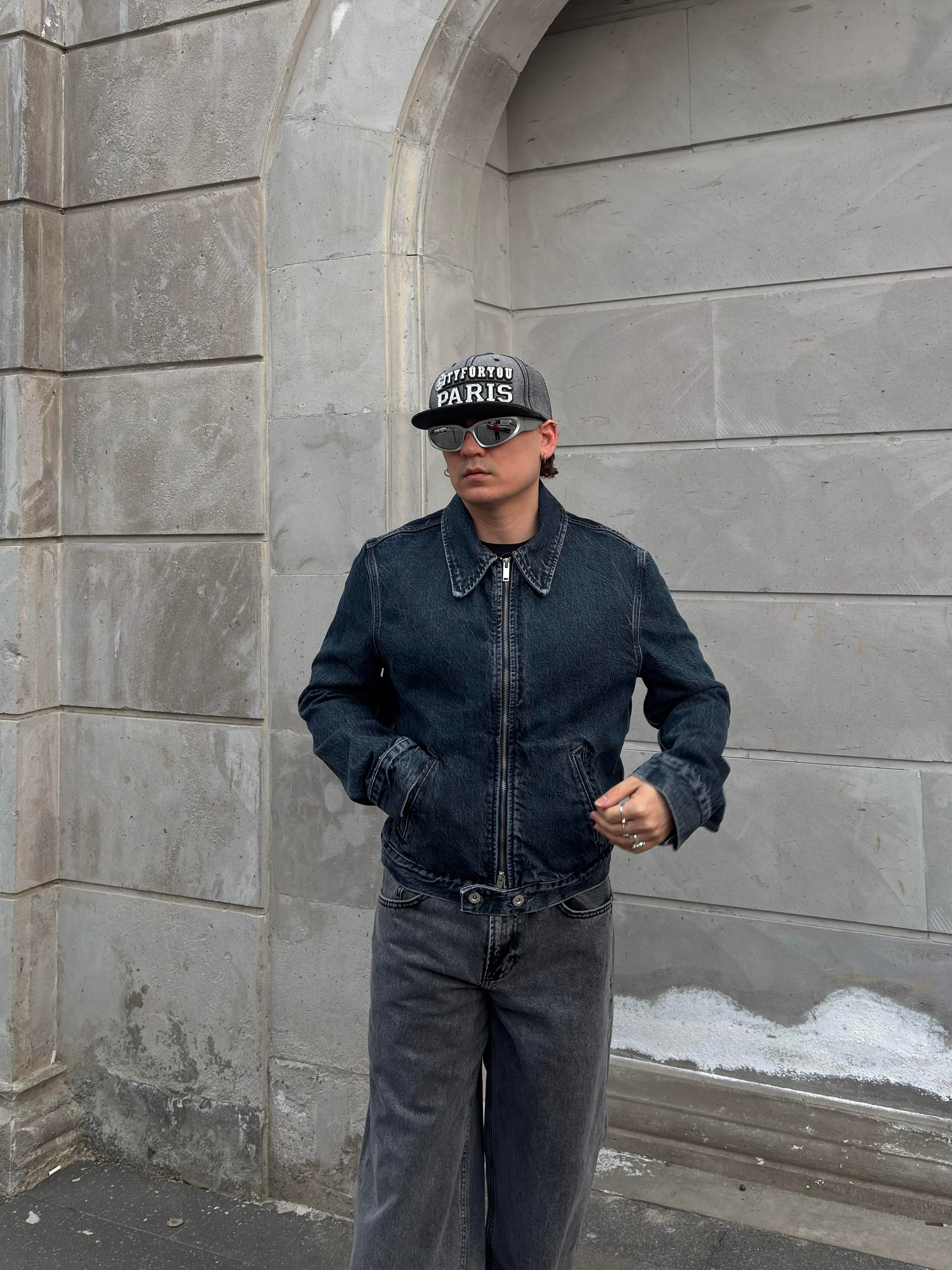 Classic Fit Zip-Up Denim Jacket