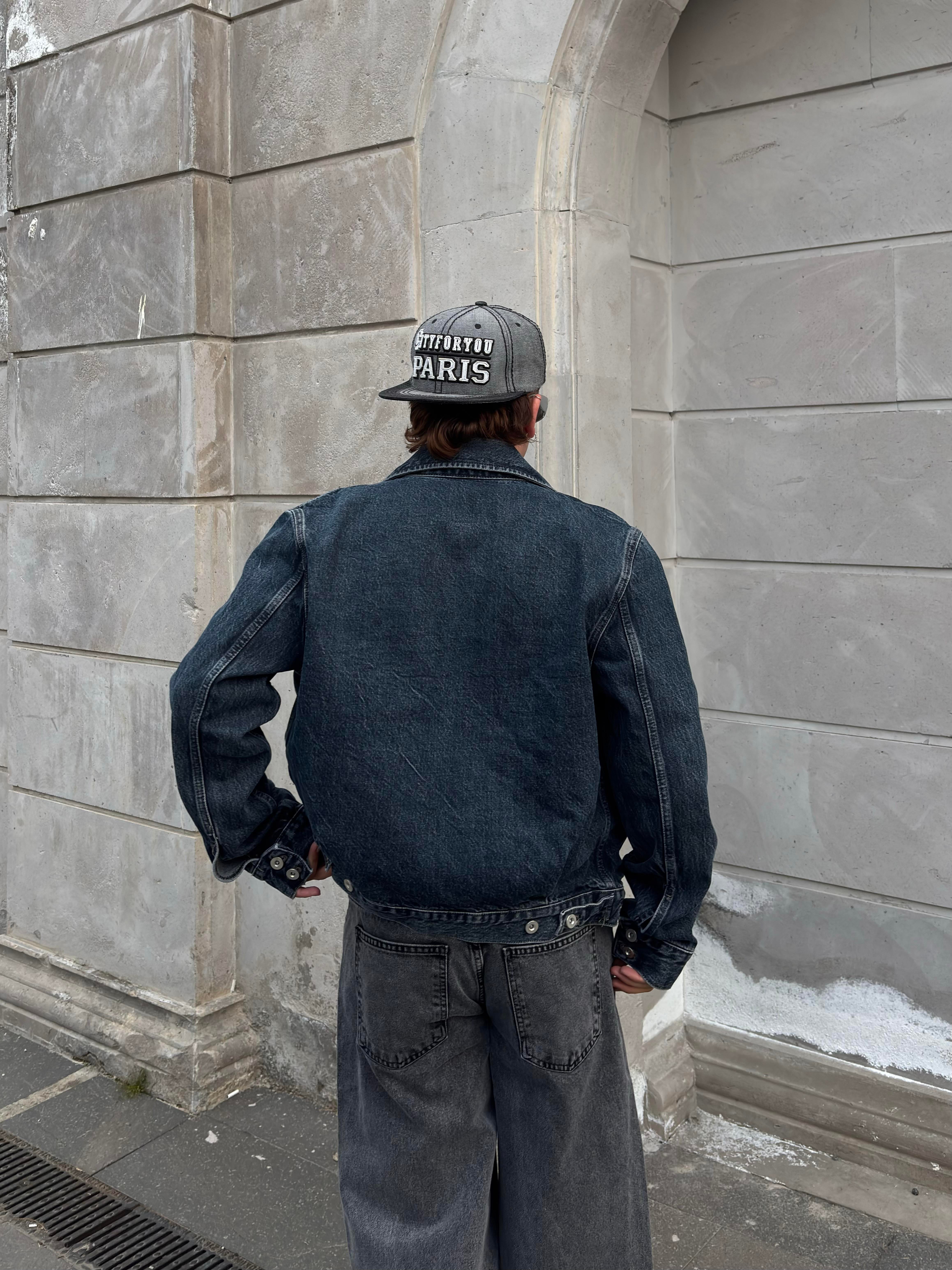 Classic Fit Zip-Up Denim Jacket