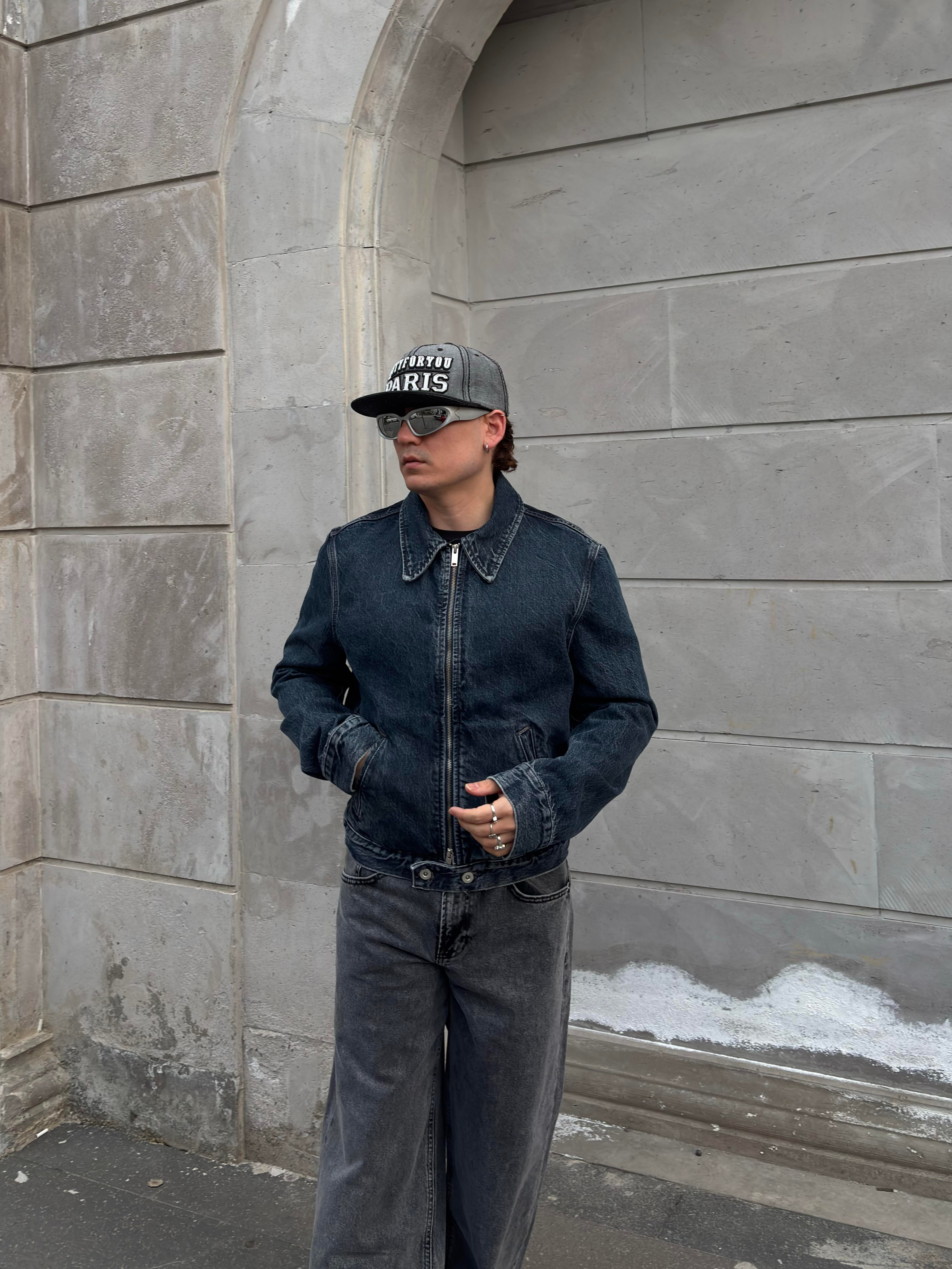 Classic Fit Zip-Up Denim Jacket