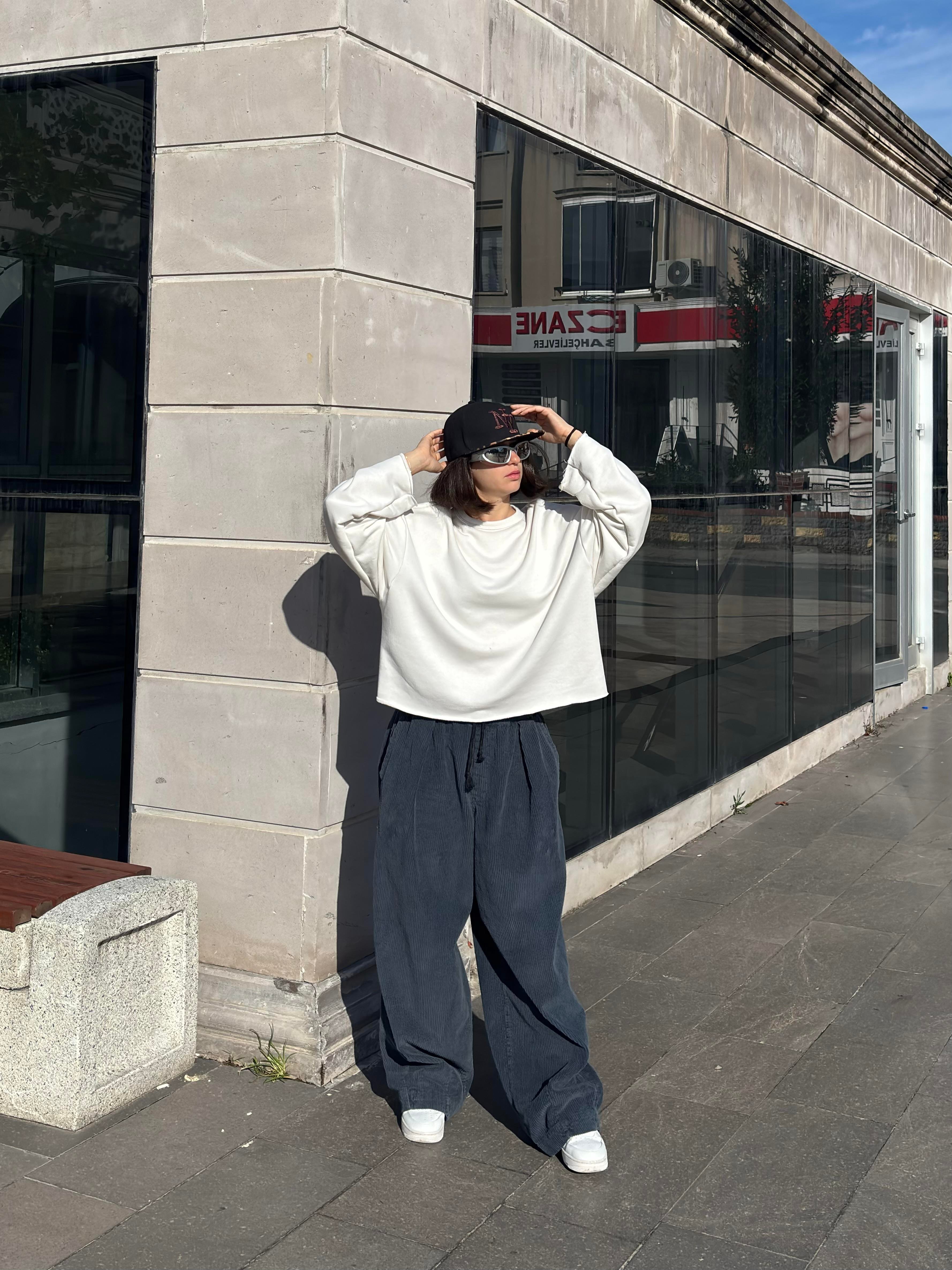 Cream Tone Boxy Fit Cut-Off Sweatshirt