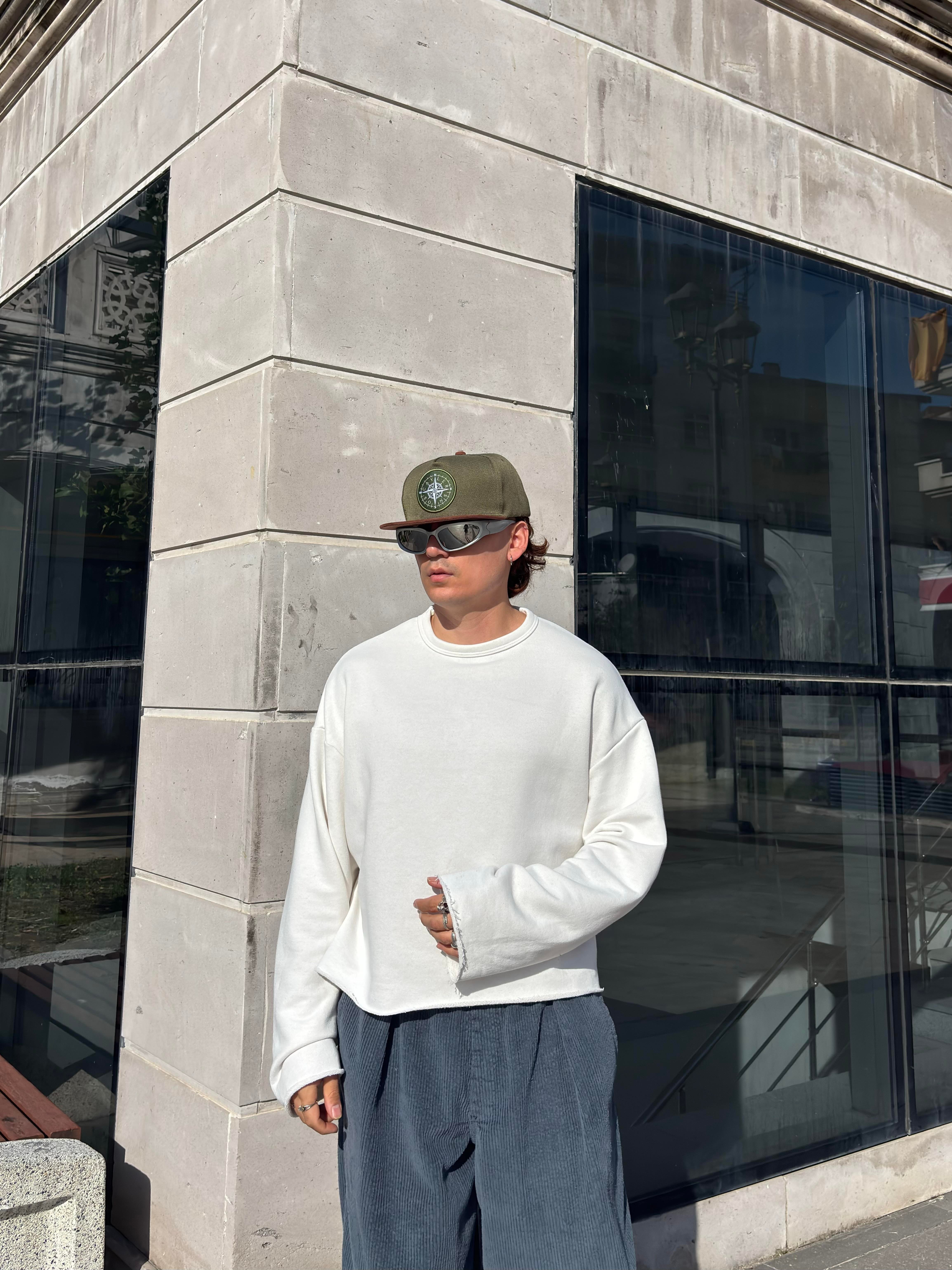 Cream Tone Boxy Fit Cut-Off Sweatshirt