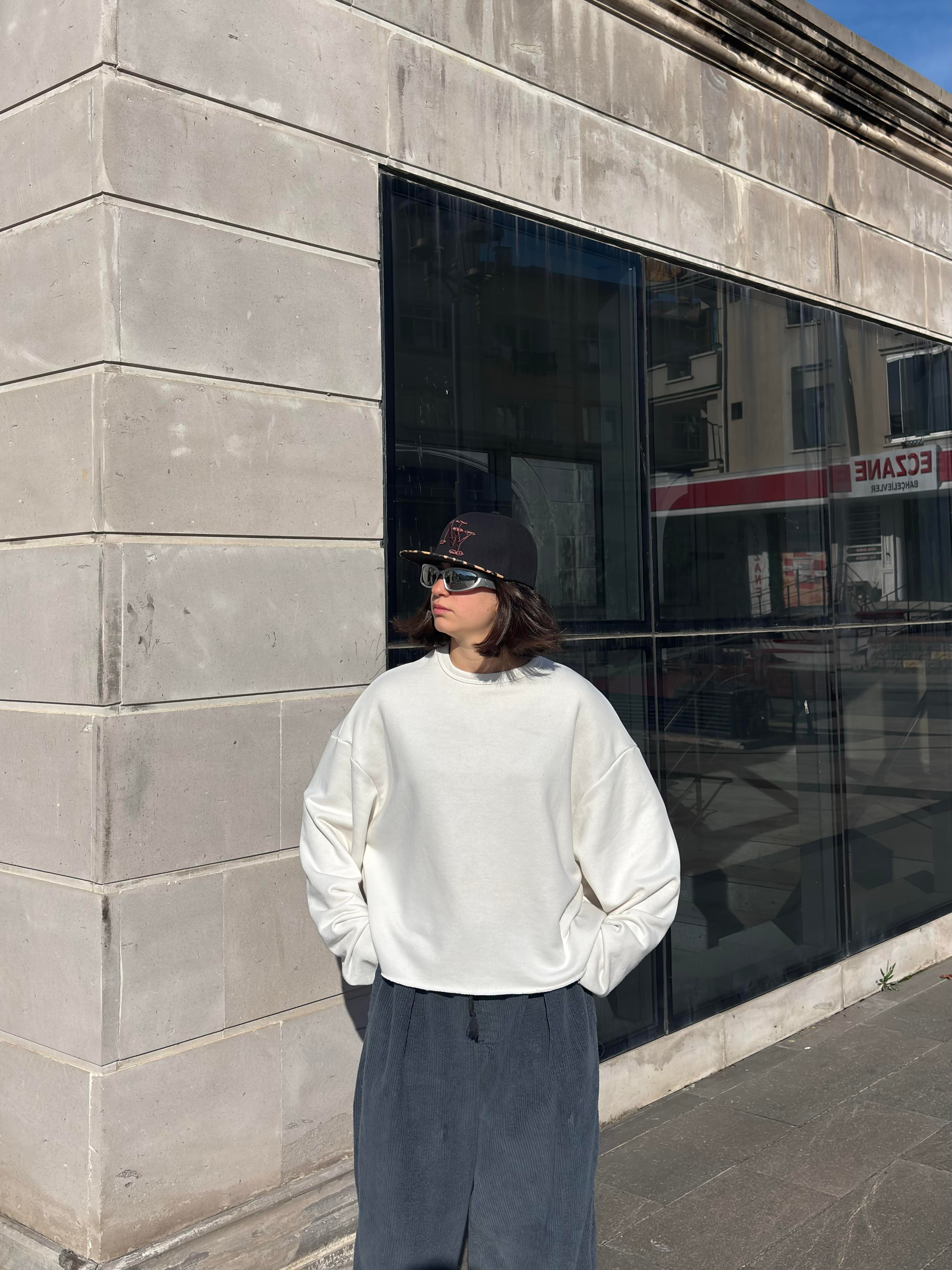 Cream Tone Boxy Fit Cut-Off Sweatshirt