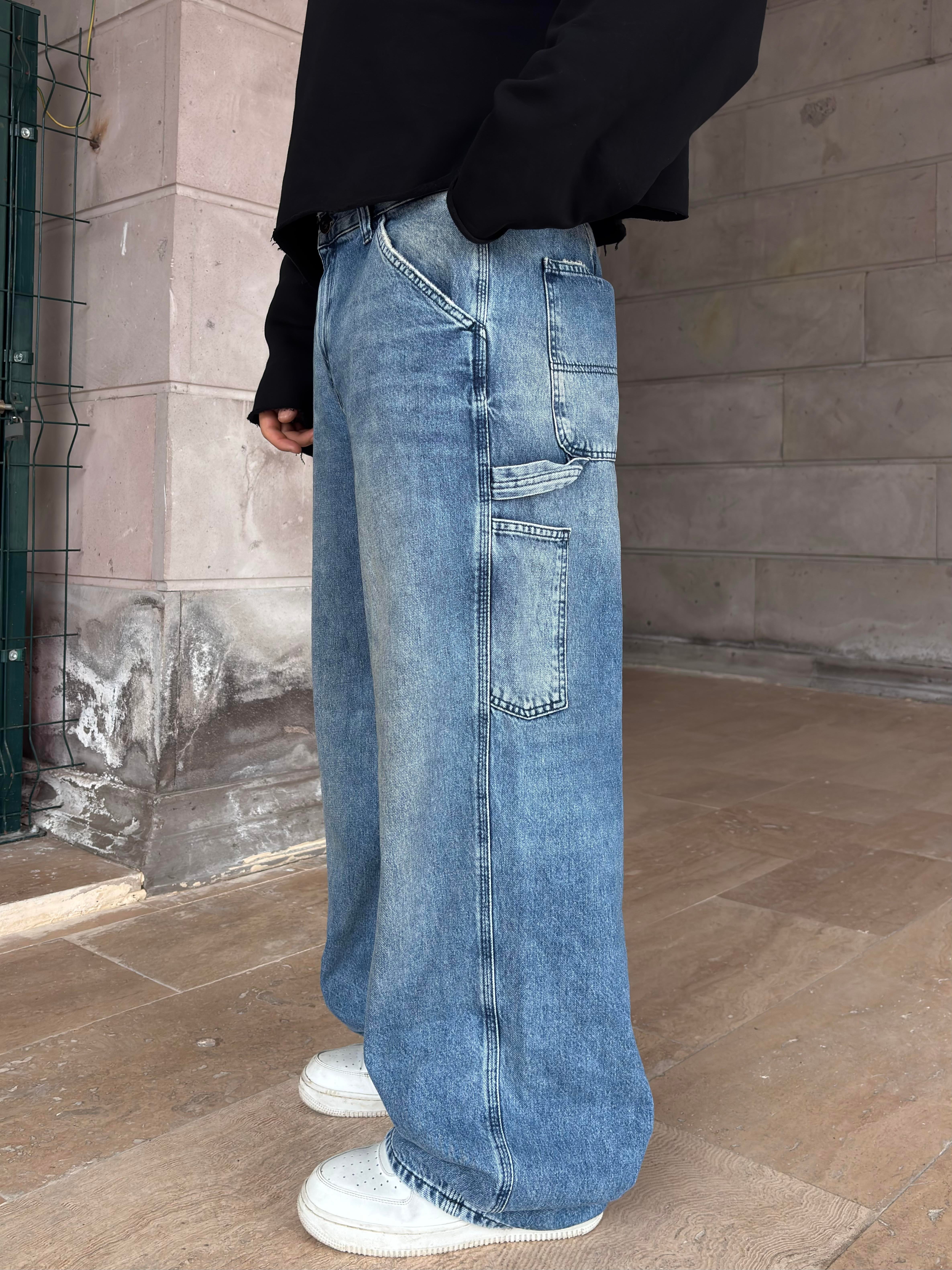 Denim Light-Wash Carperter Jeans