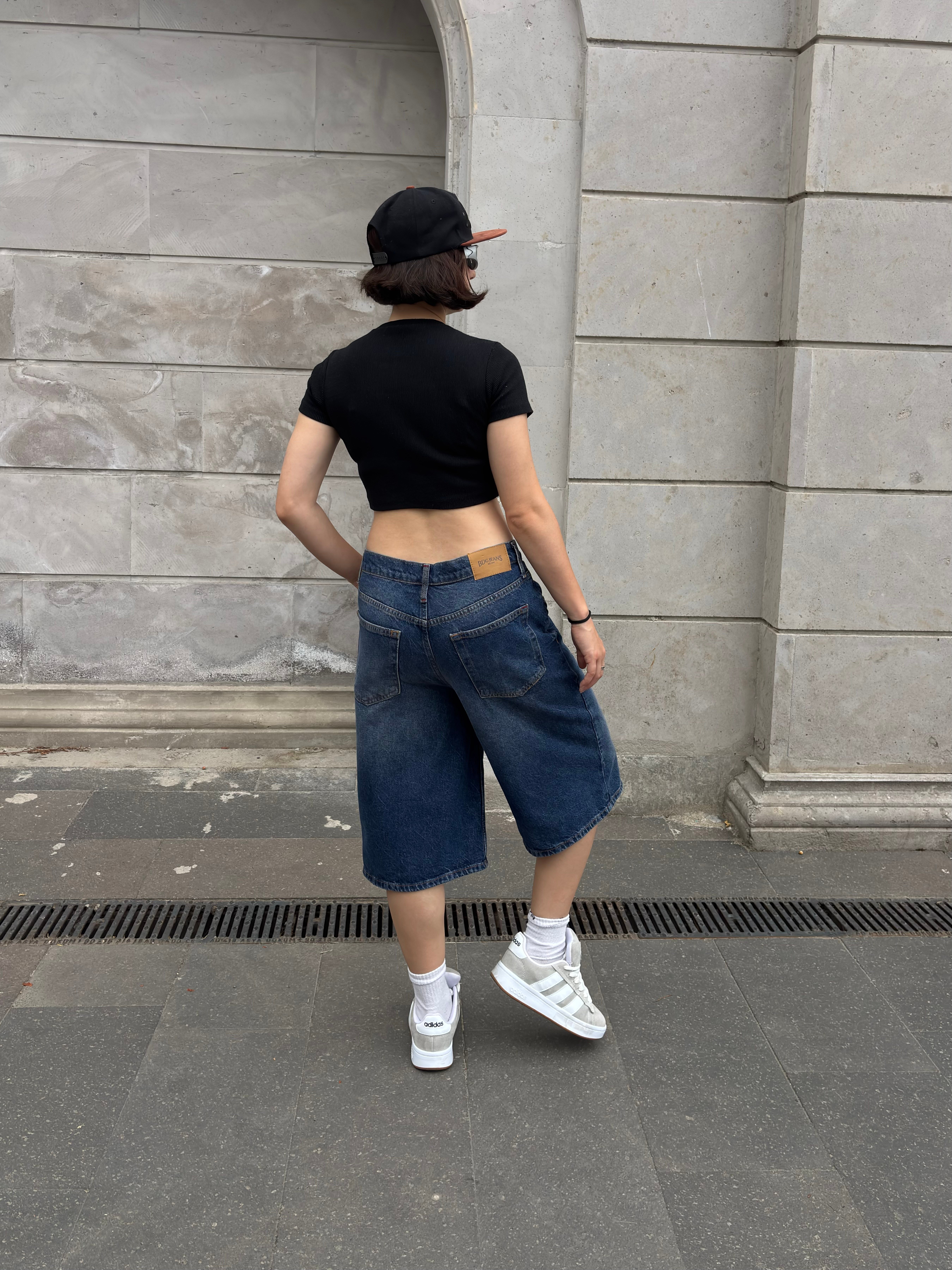 Eskitme Ton Longline Label Denim Jorts