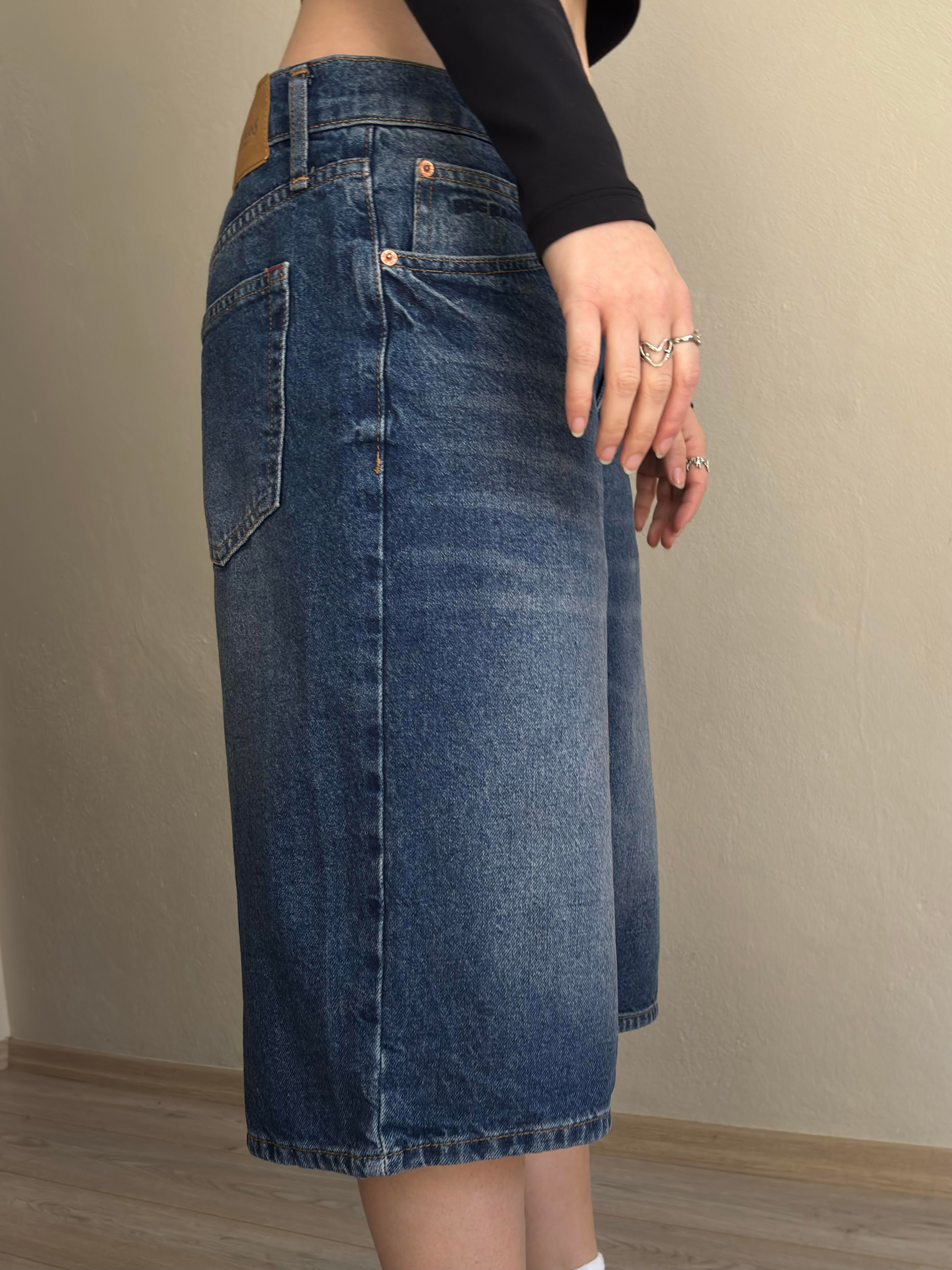 Eskitme Ton Longline Label Denim Jorts