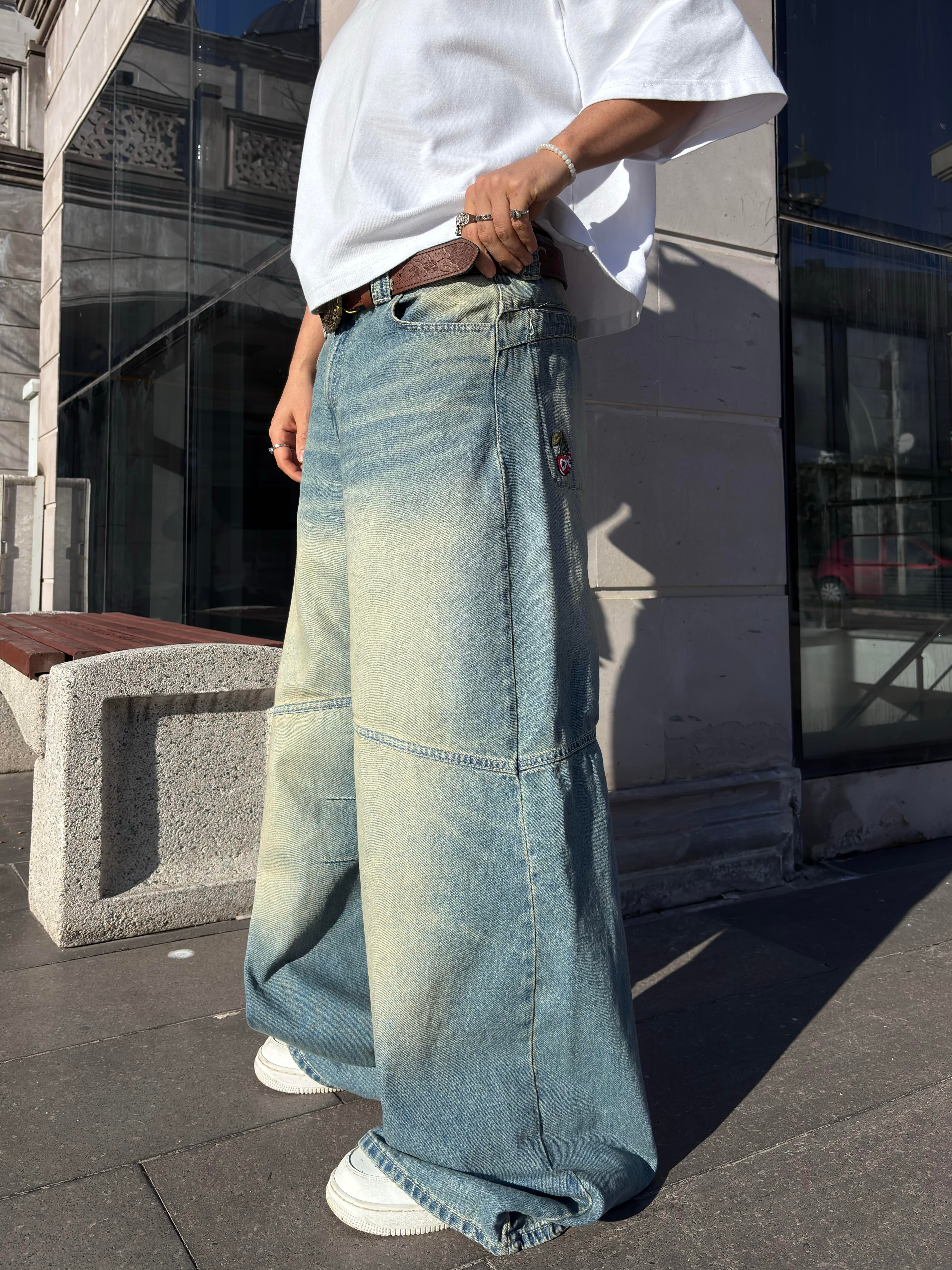 Eskitme Ton Minimal Nakış Geniş Paça Jean