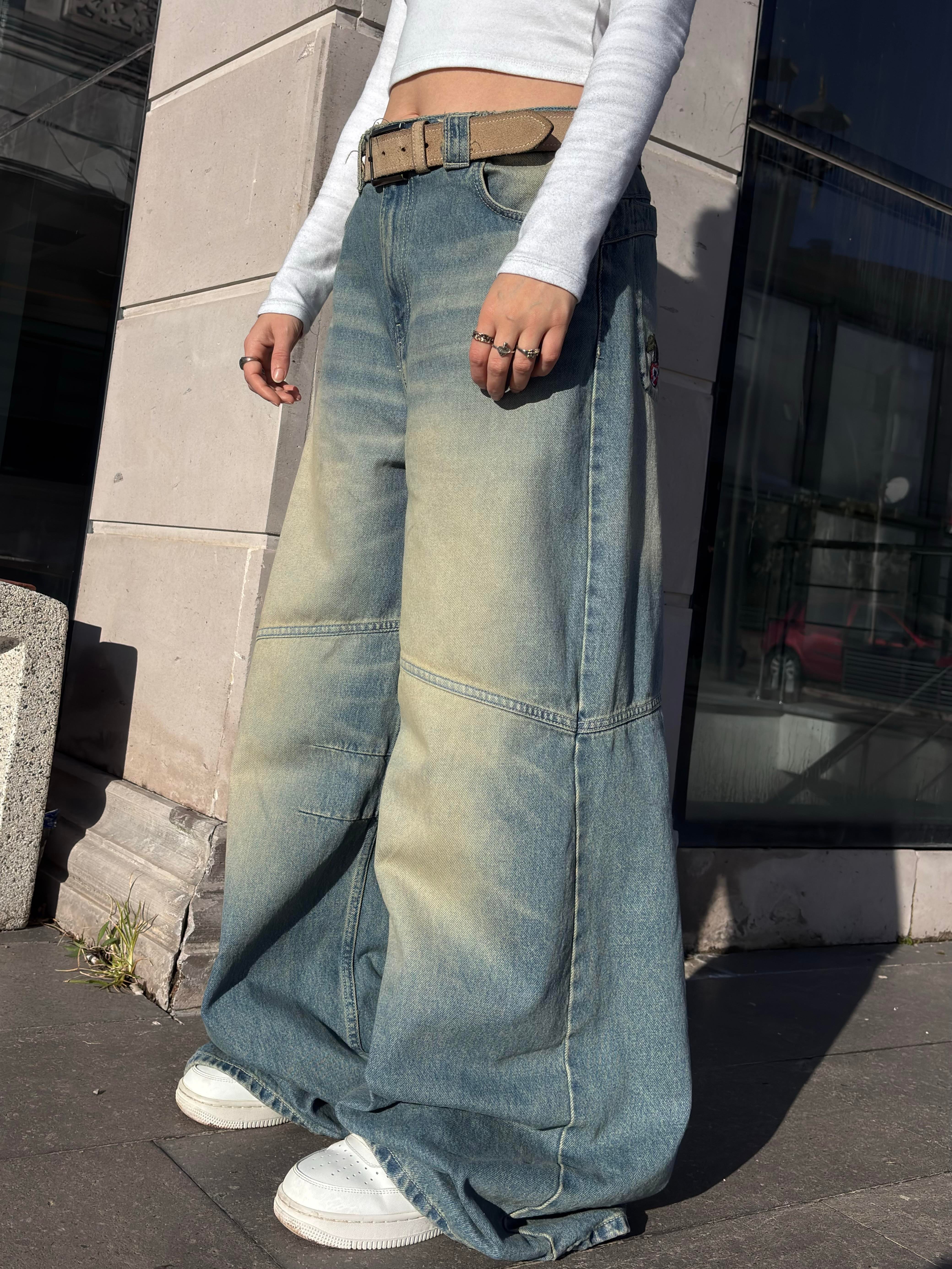 Eskitme Ton Minimal Nakış Geniş Paça Jean