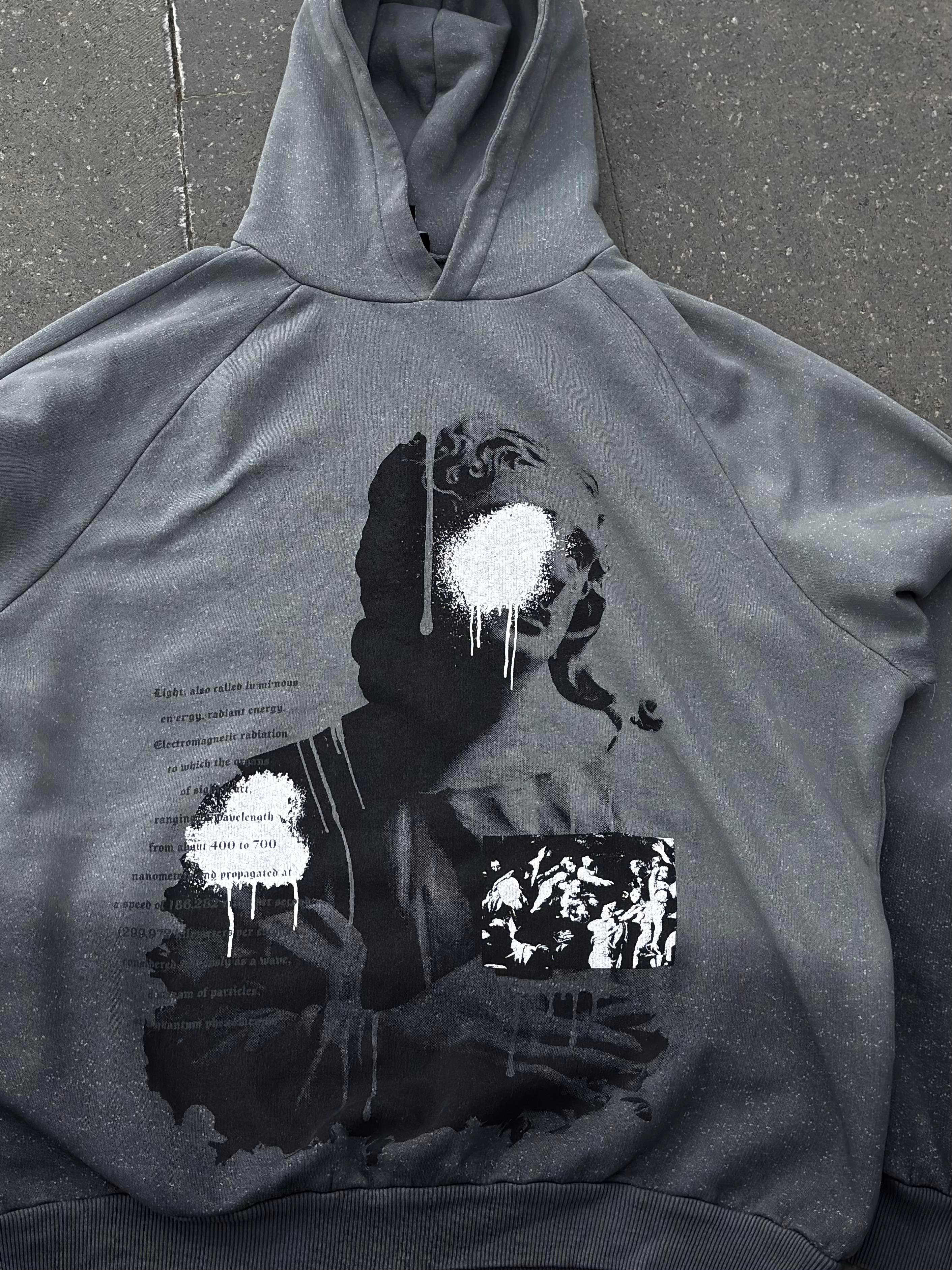 Grey Tone Yıkamalı With Granient And Statue Print Plus Hoodie