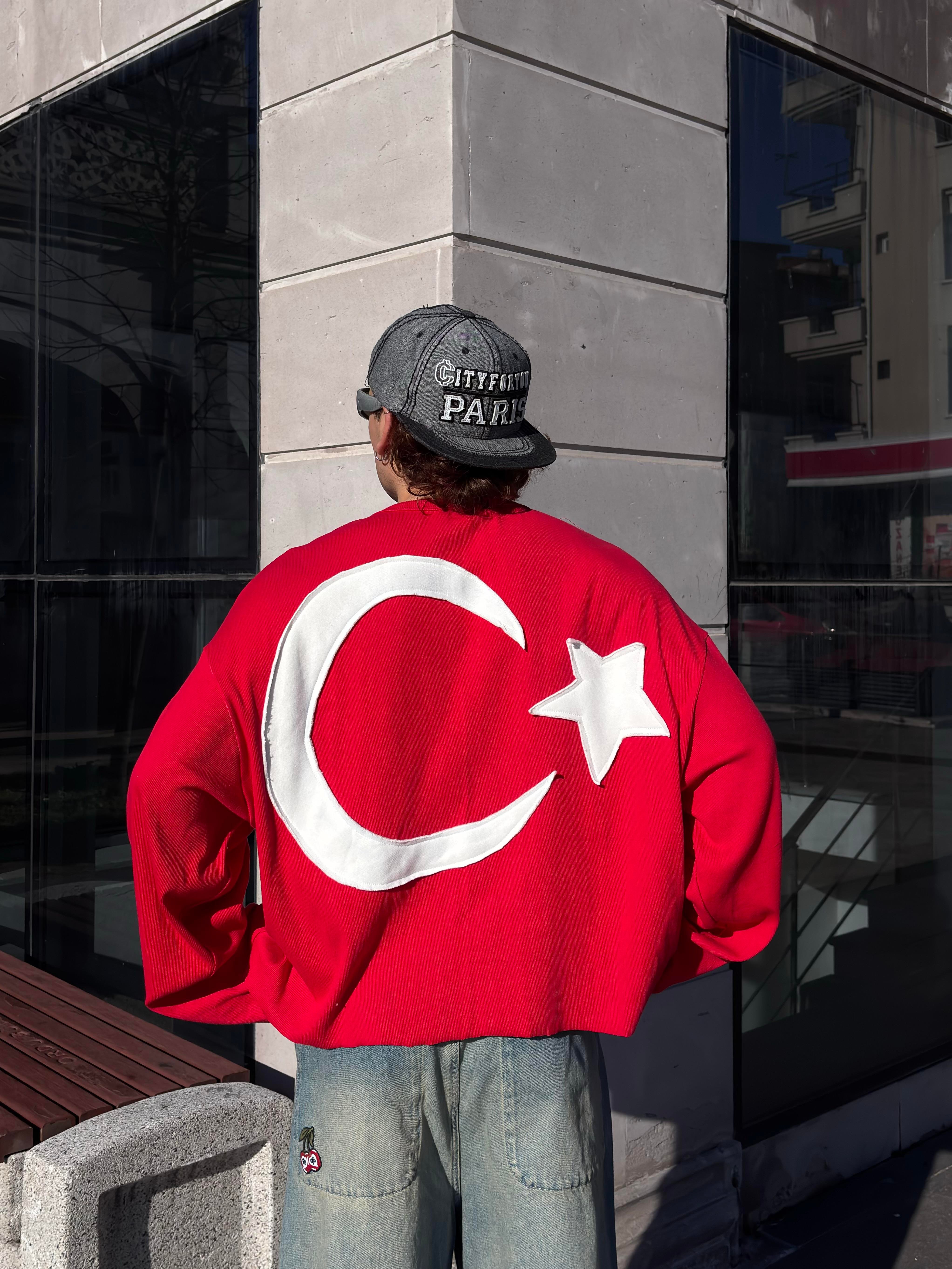 Hilal-Yıldız Yama Boxy Fit Cut-Off Kırmızı Sweatshirt