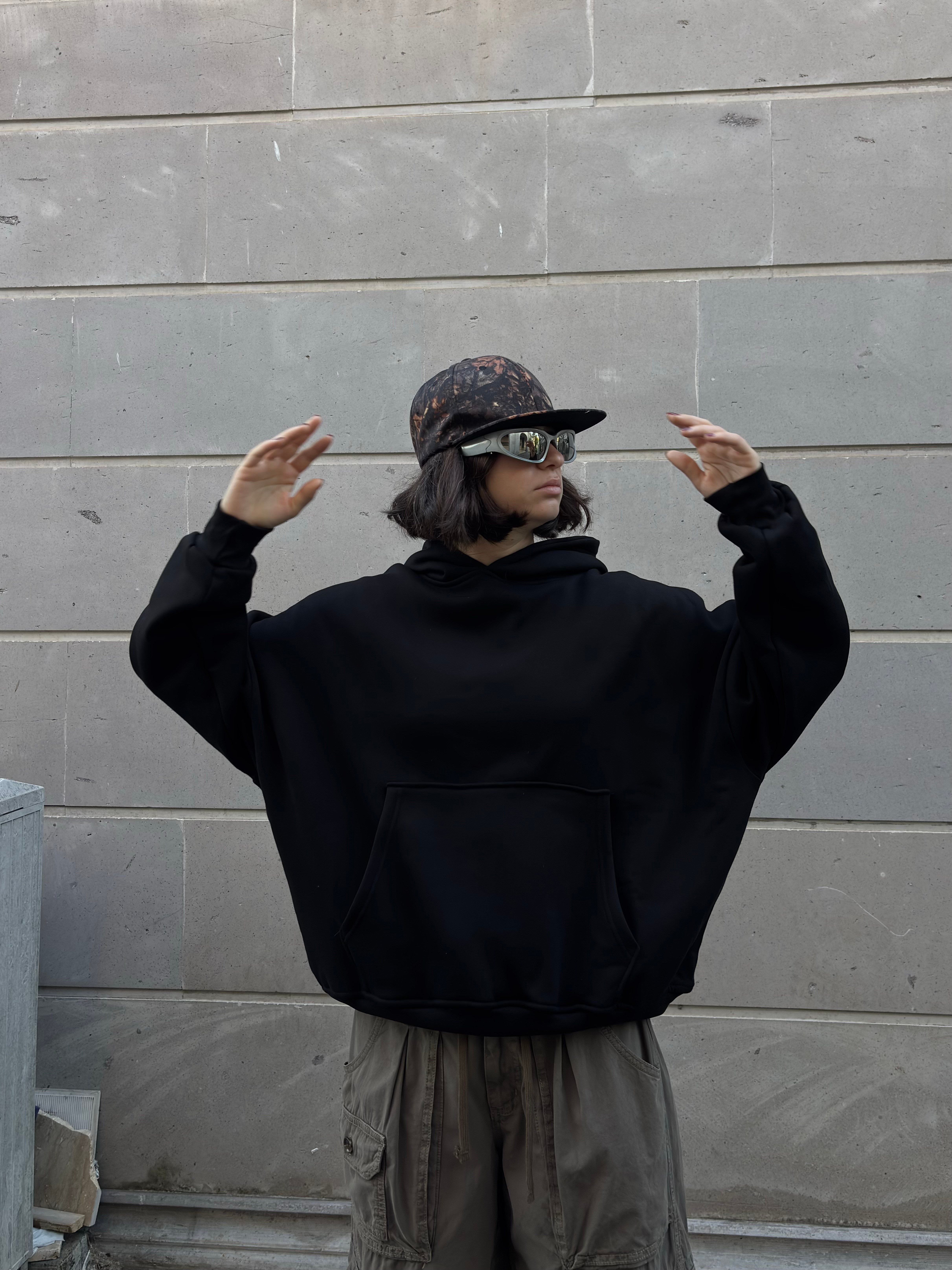 MW Heavy Black Boxy Fit Hoodie