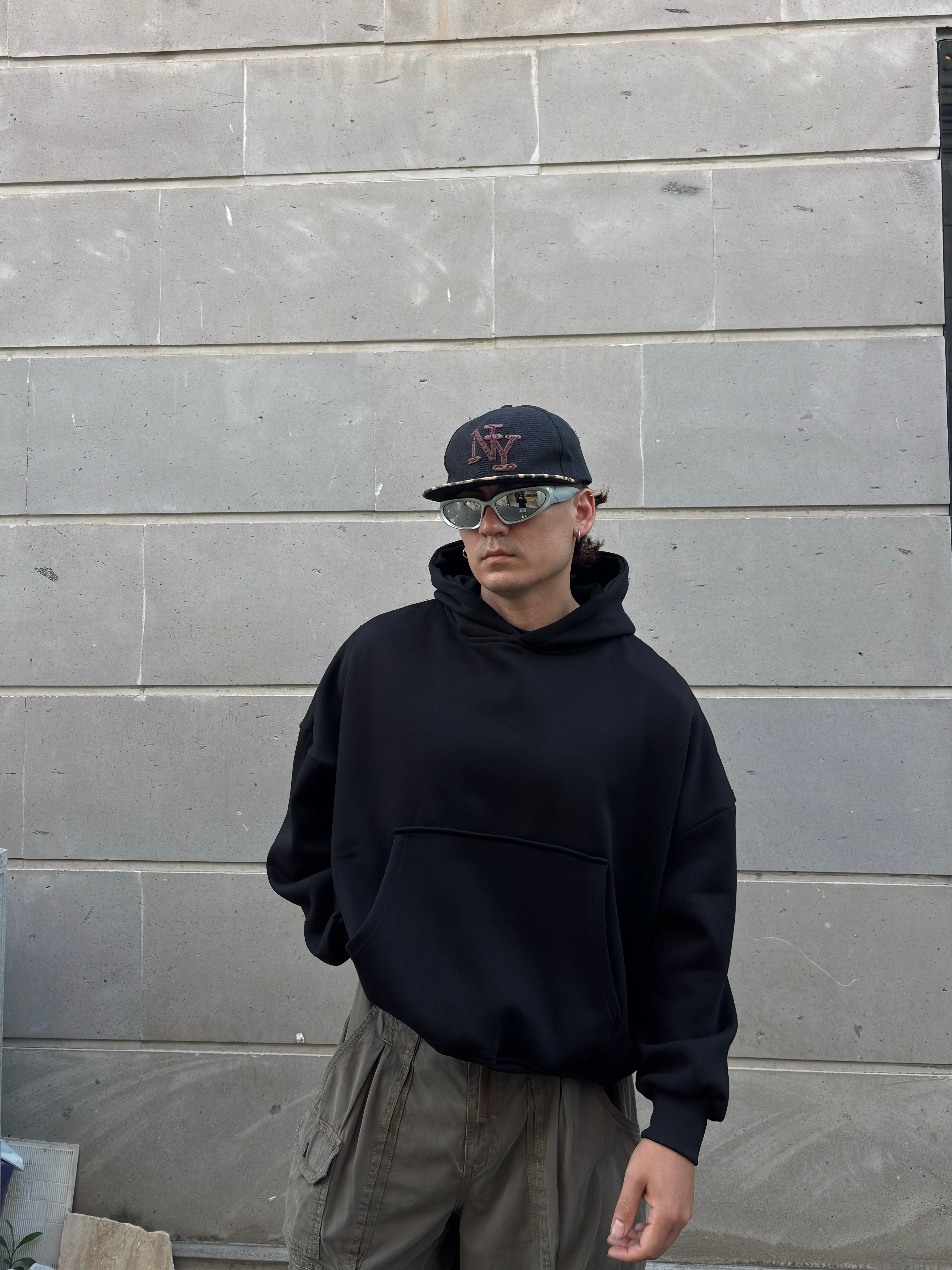 MW Heavy Black Boxy Fit Hoodie
