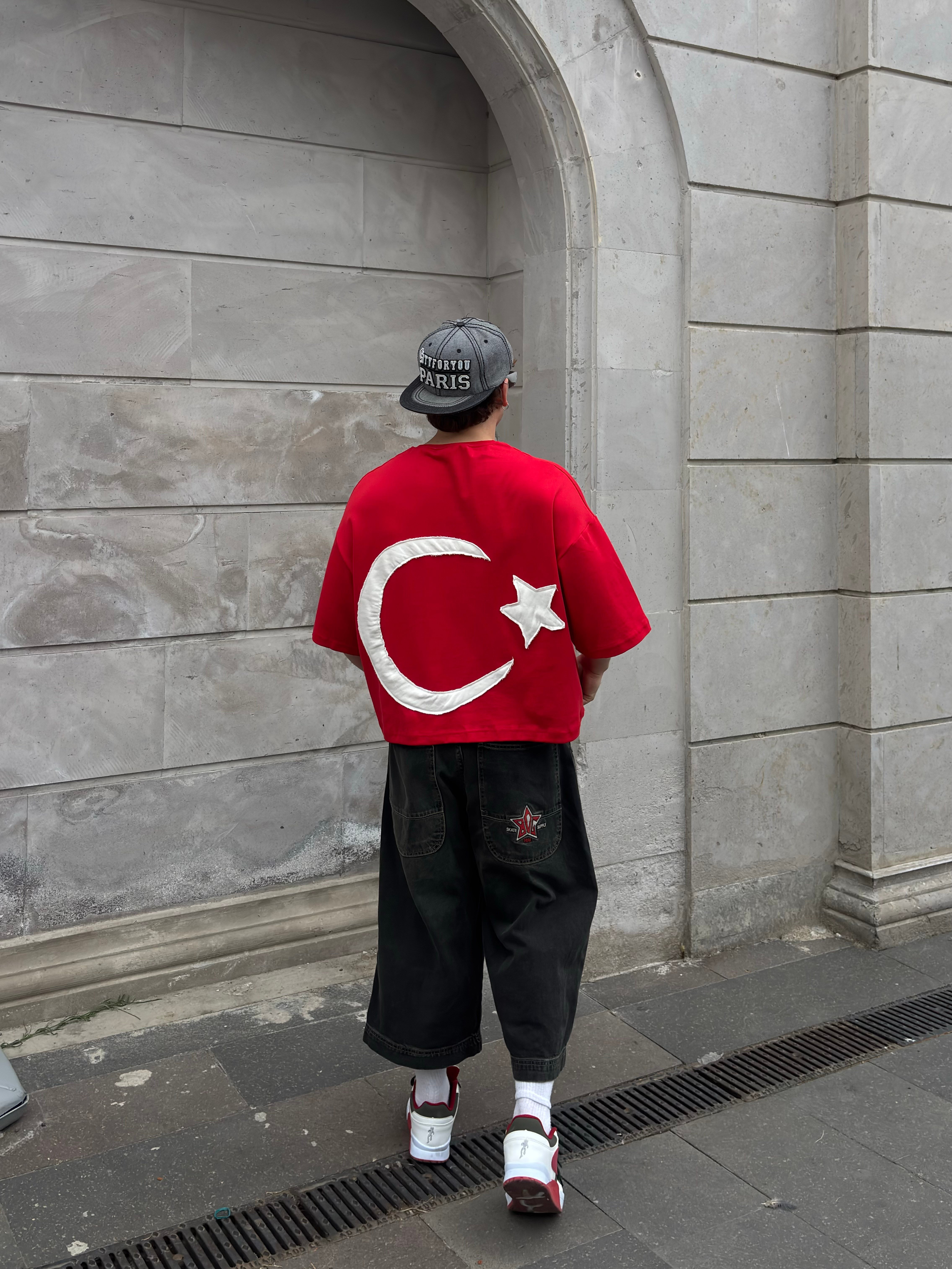 MW Hilal-Yıldız Yama Oversized Kırmızı T-shirt