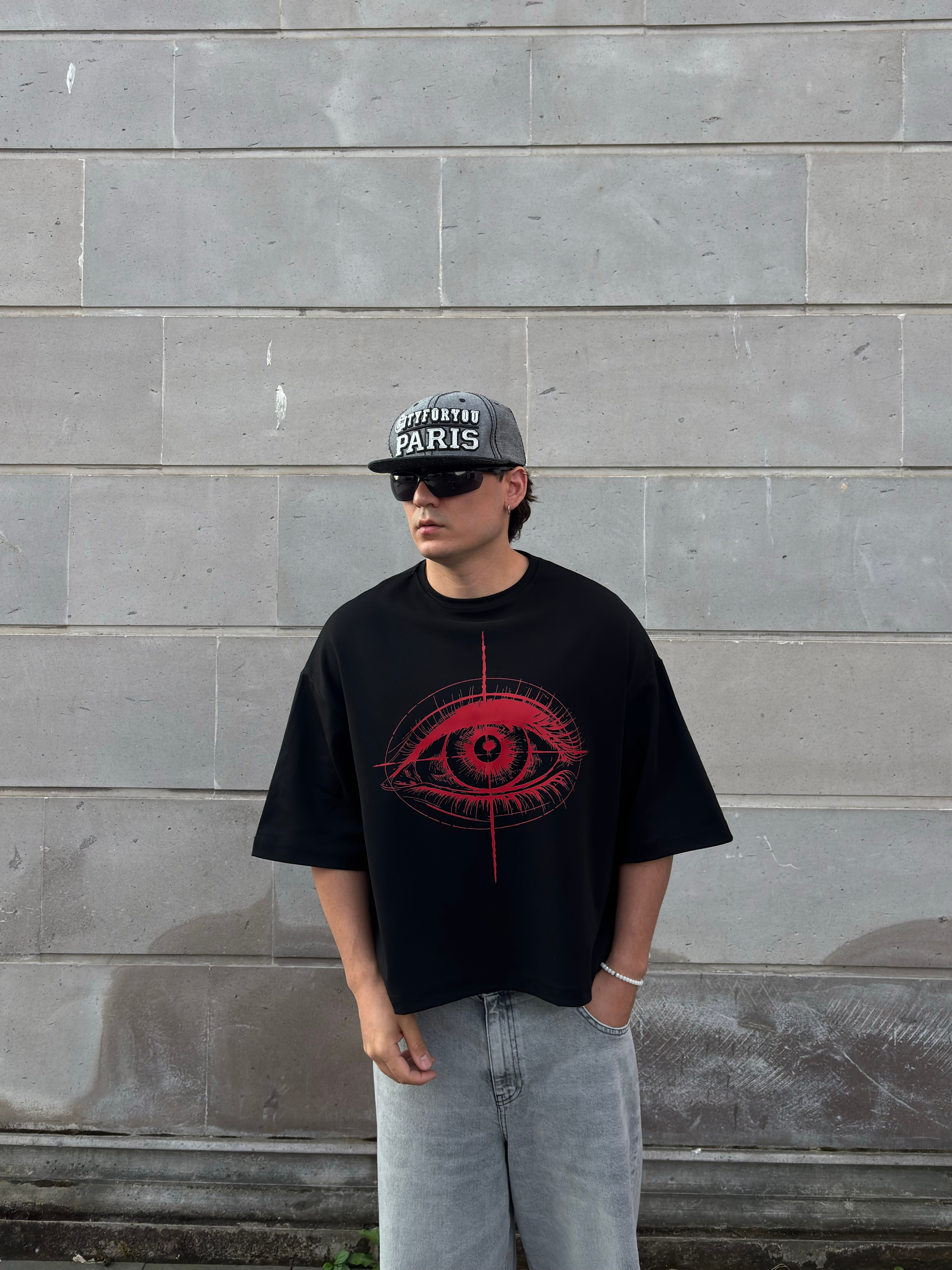 MW Premium Special Oversized Crimson Eye T-shirt