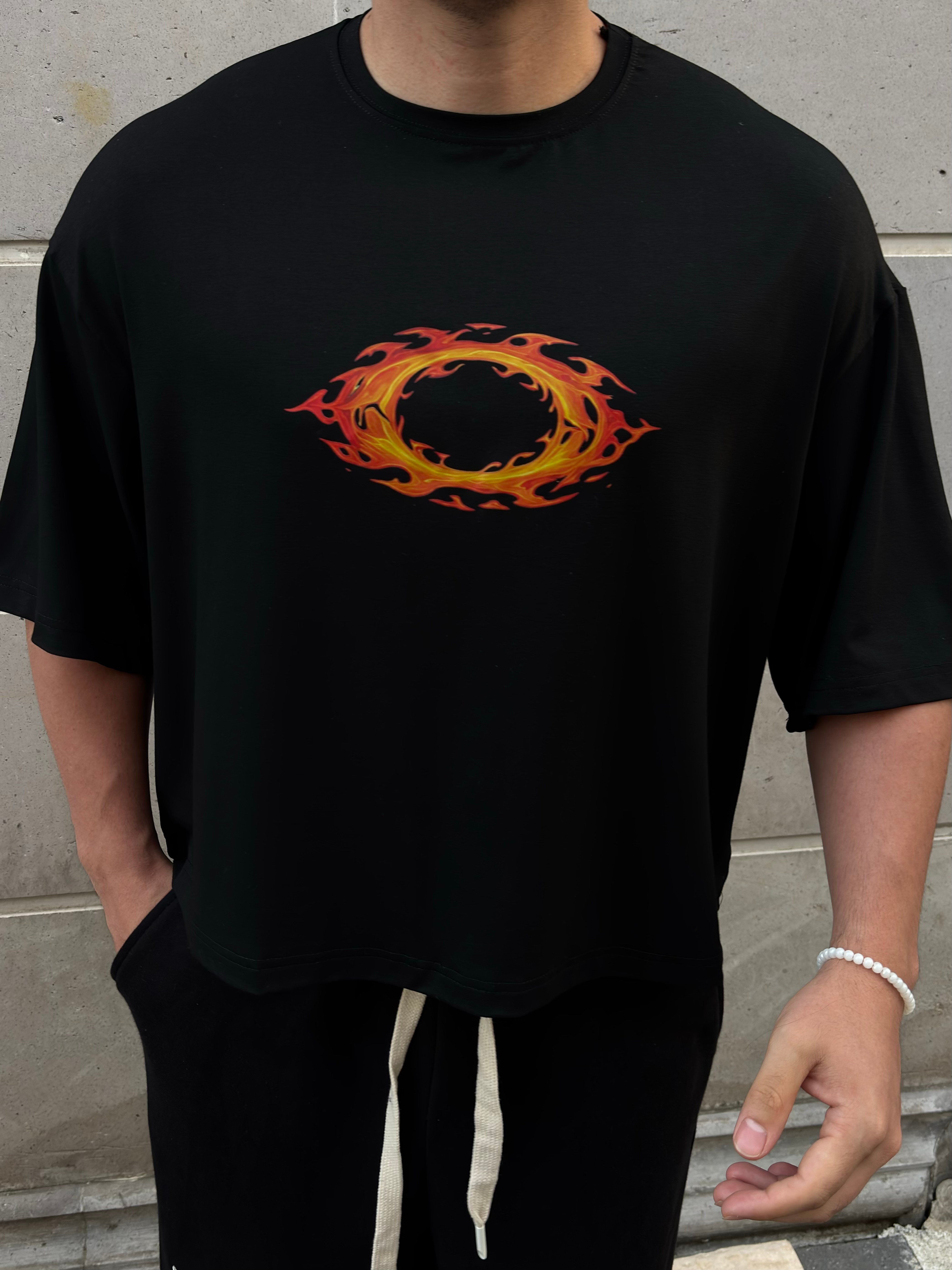 MW Premium Special Oversized Flame Ring Black T-shirt