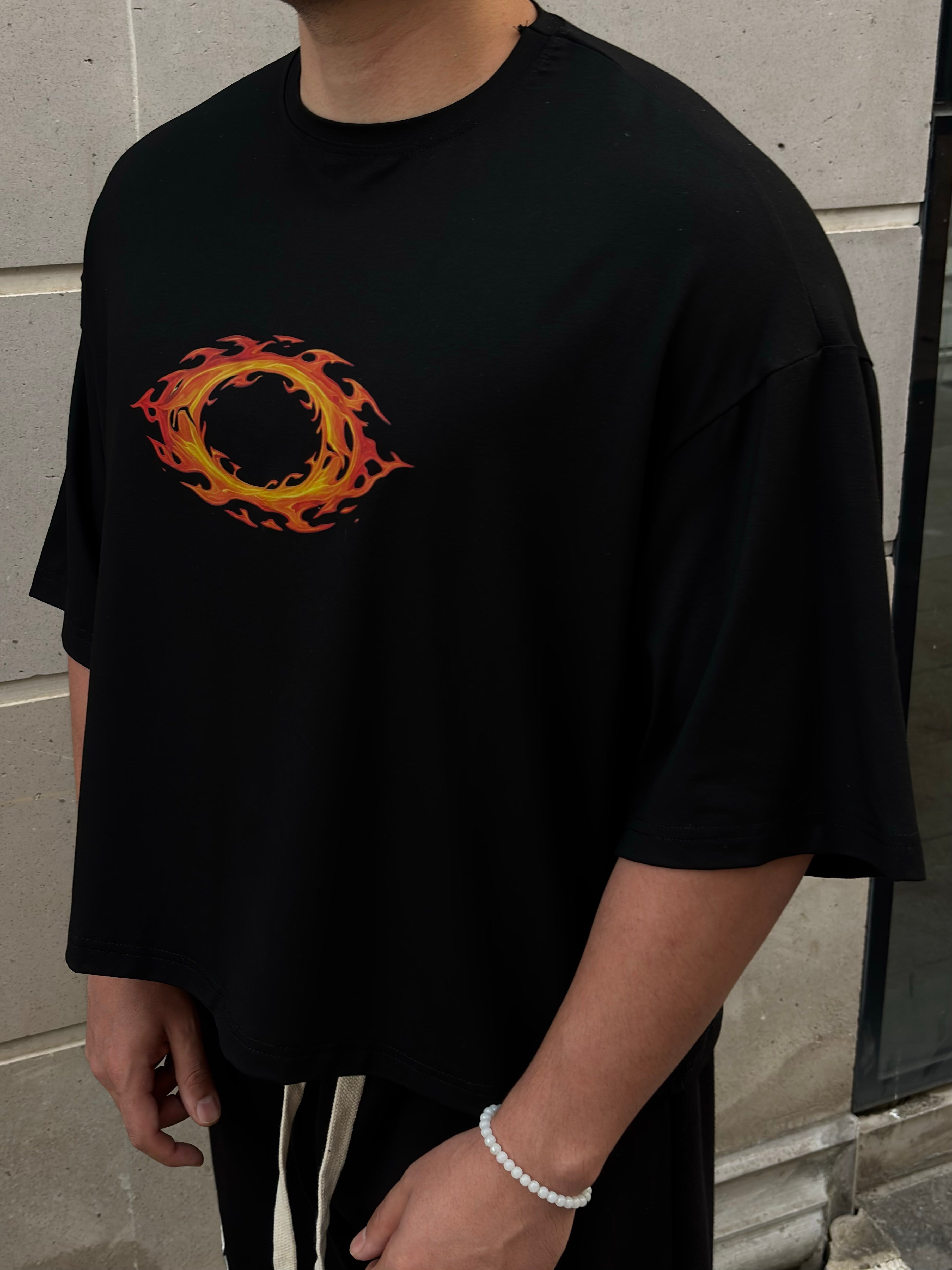 MW Premium Special Oversized Flame Ring Black T-shirt