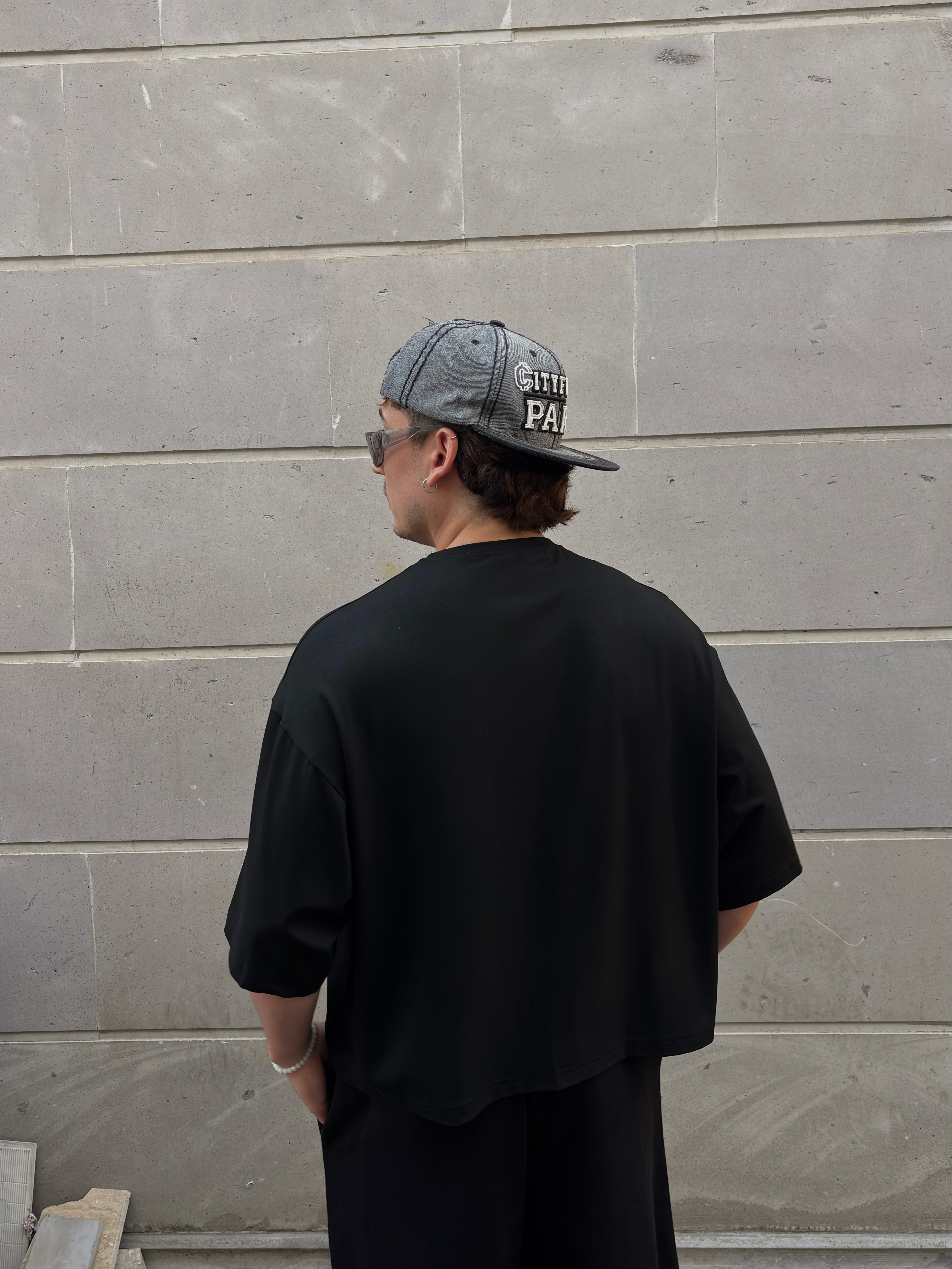 MW Premium Special Oversized Flame Ring Black T-shirt