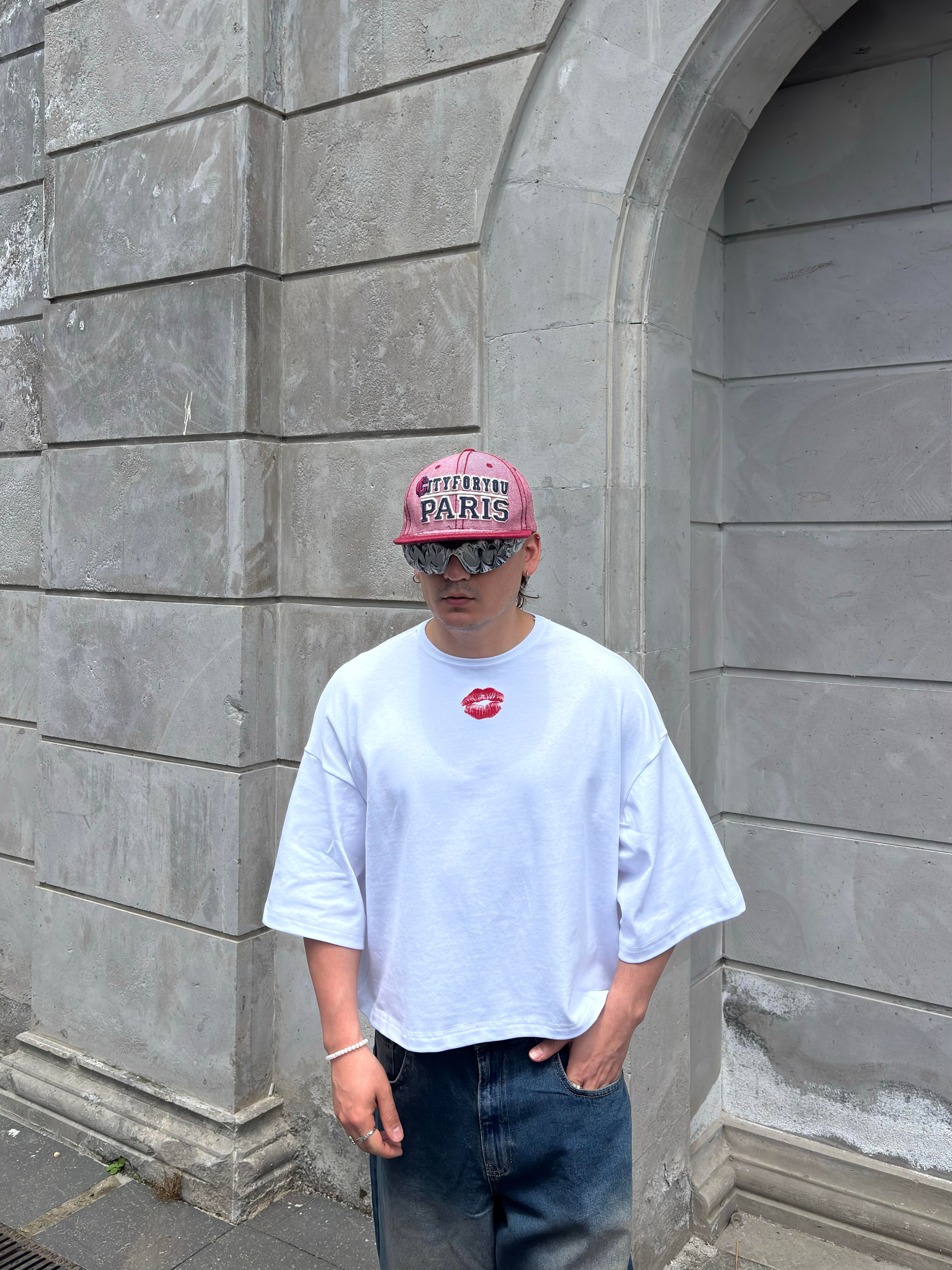 MW Premium Special Oversized Kiss T-shirt