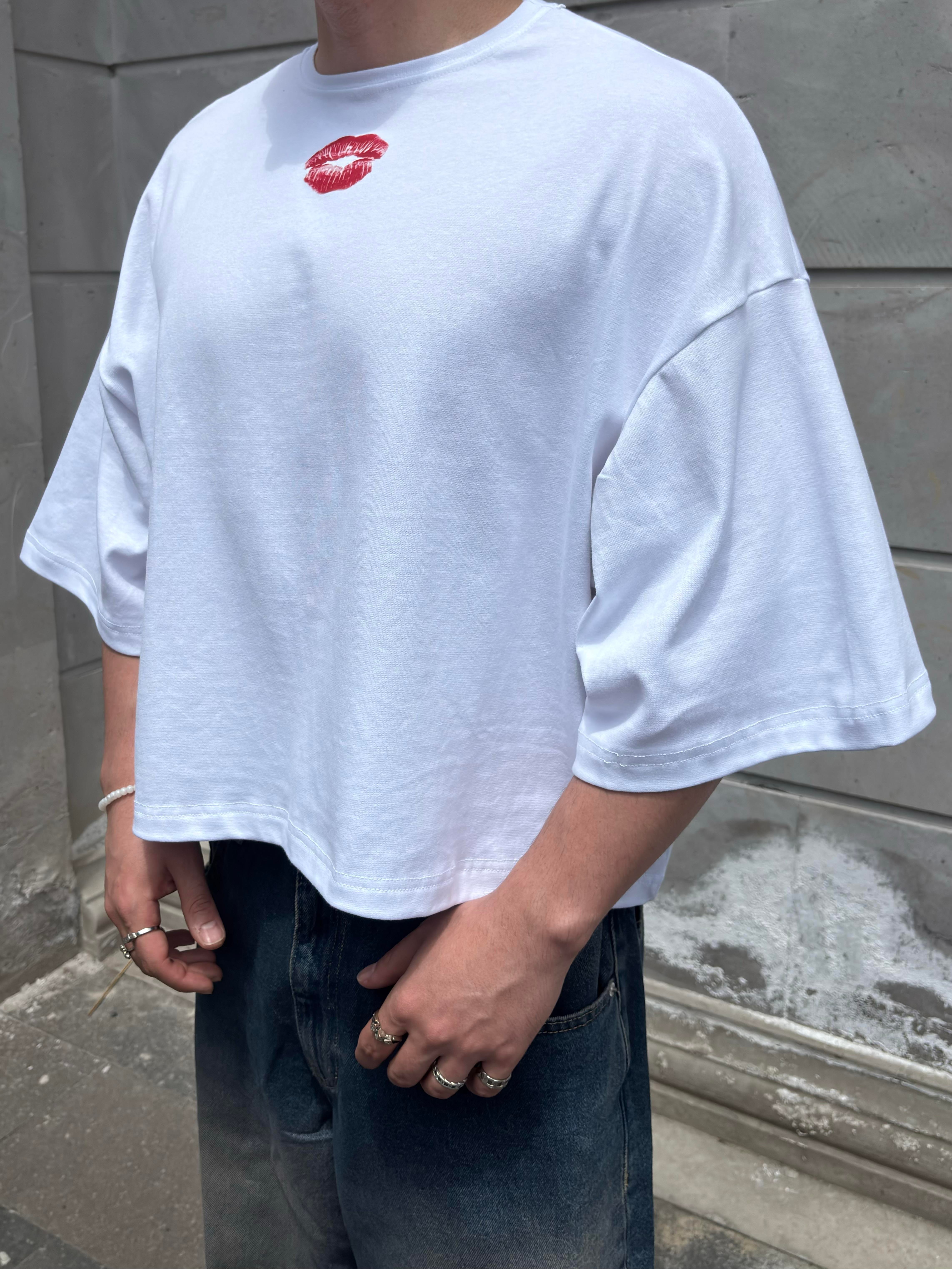 MW Premium Special Oversized Kiss T-shirt