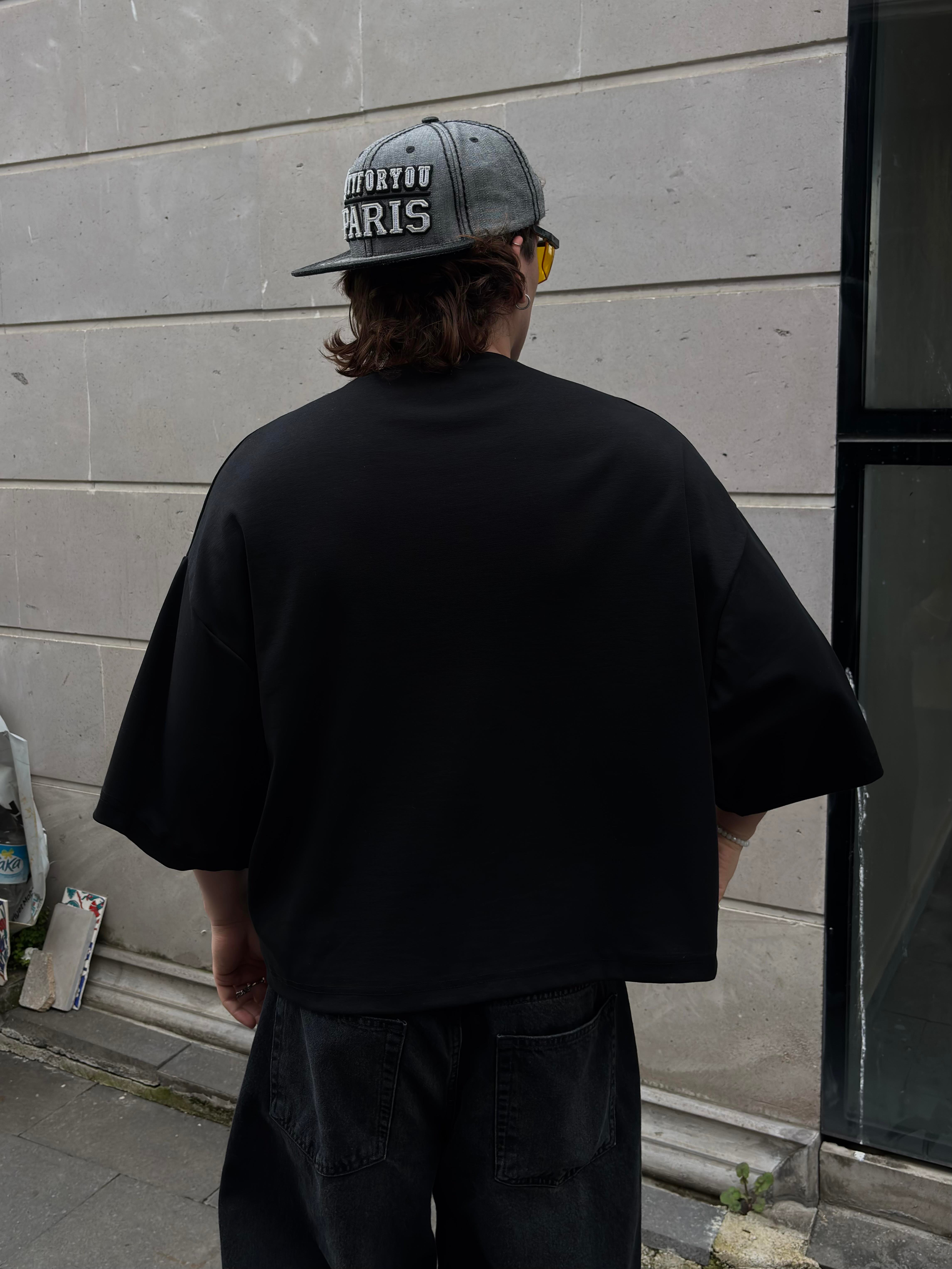 MW Premium Special Oversized Shh Black T-shirt