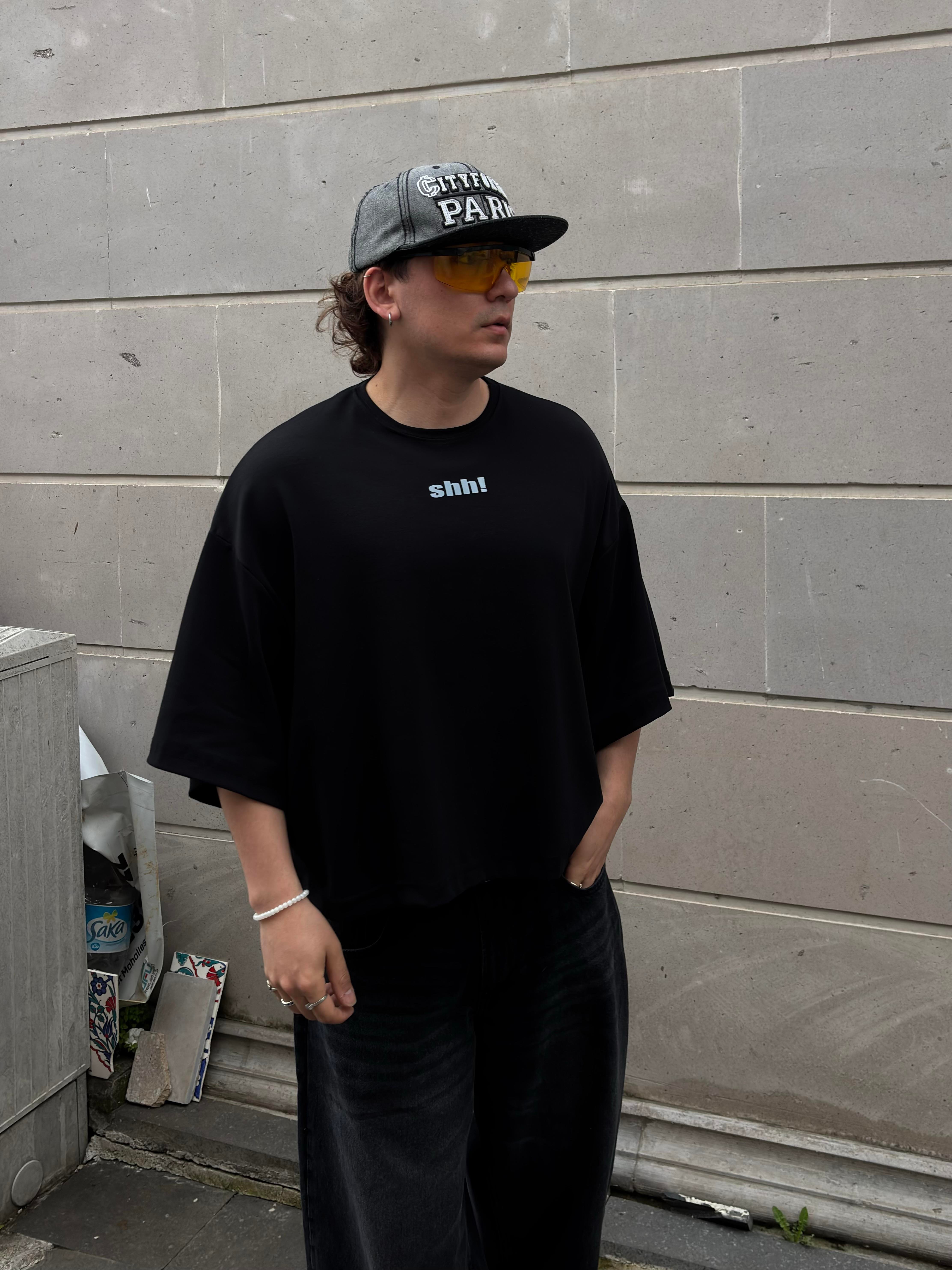 MW Premium Special Oversized Shh Black T-shirt