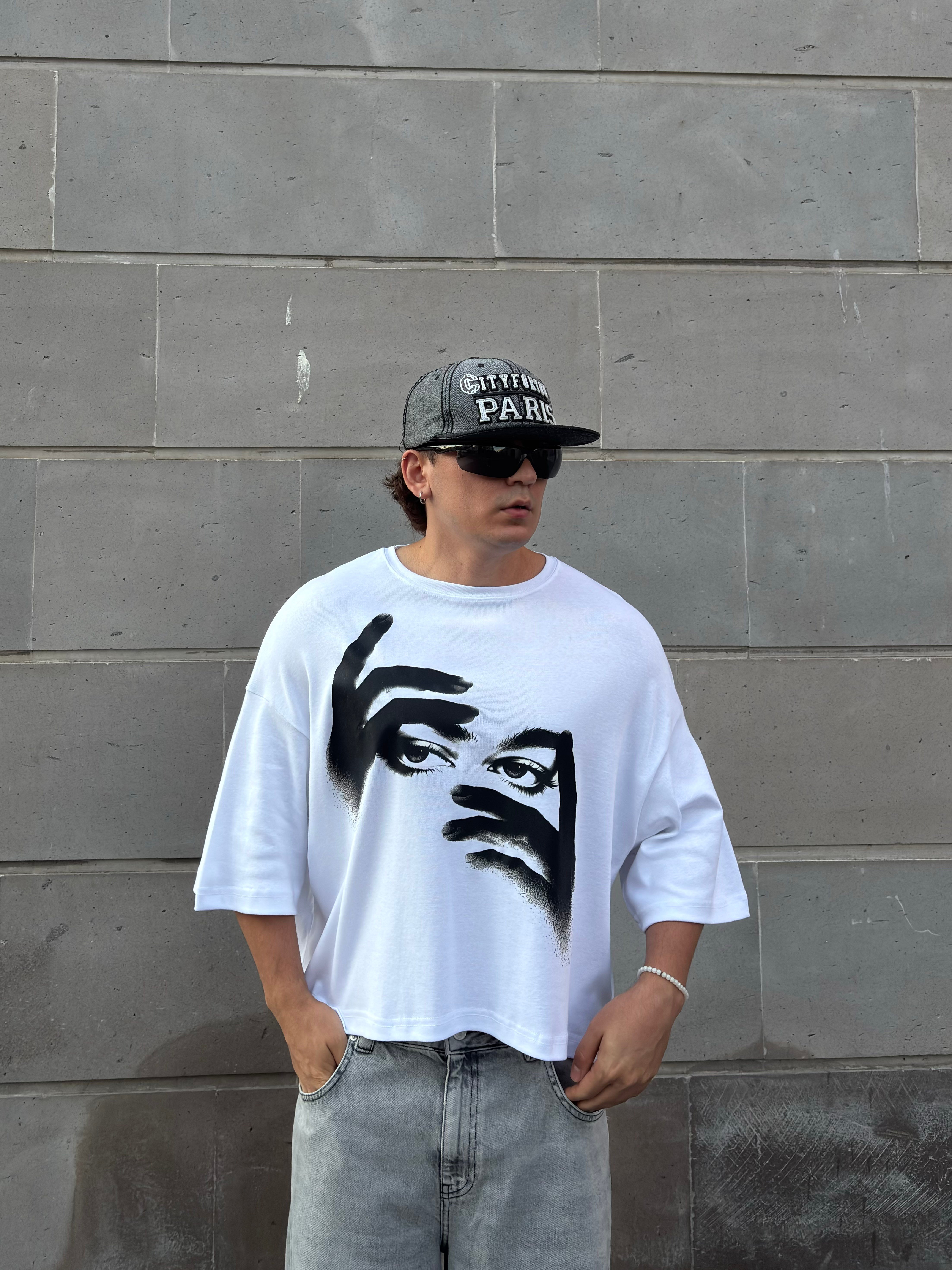 MW Premium Special Oversized Veil Eyes T-shirt