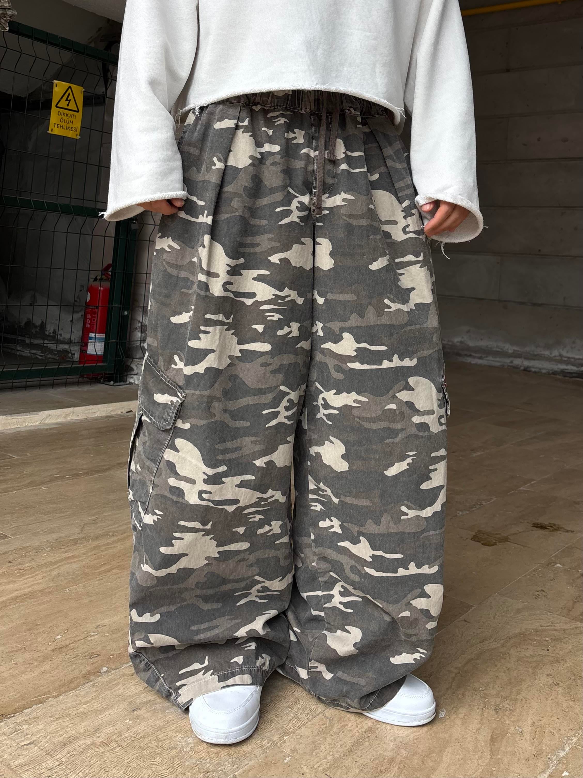 Premium Bobbi Pull-On Baggy Cargo Pants
