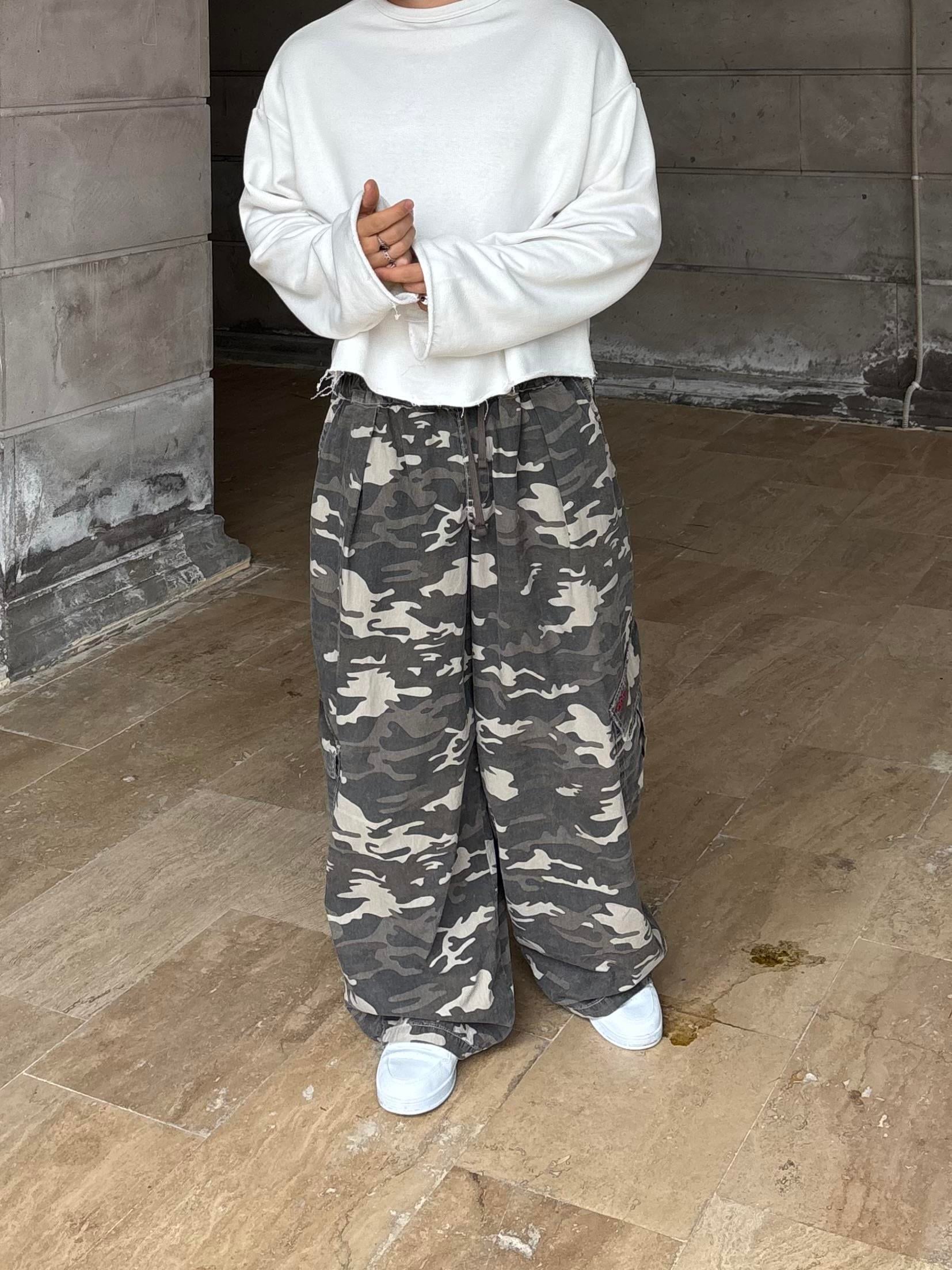 Premium Bobbi Pull-On Baggy Cargo Pants